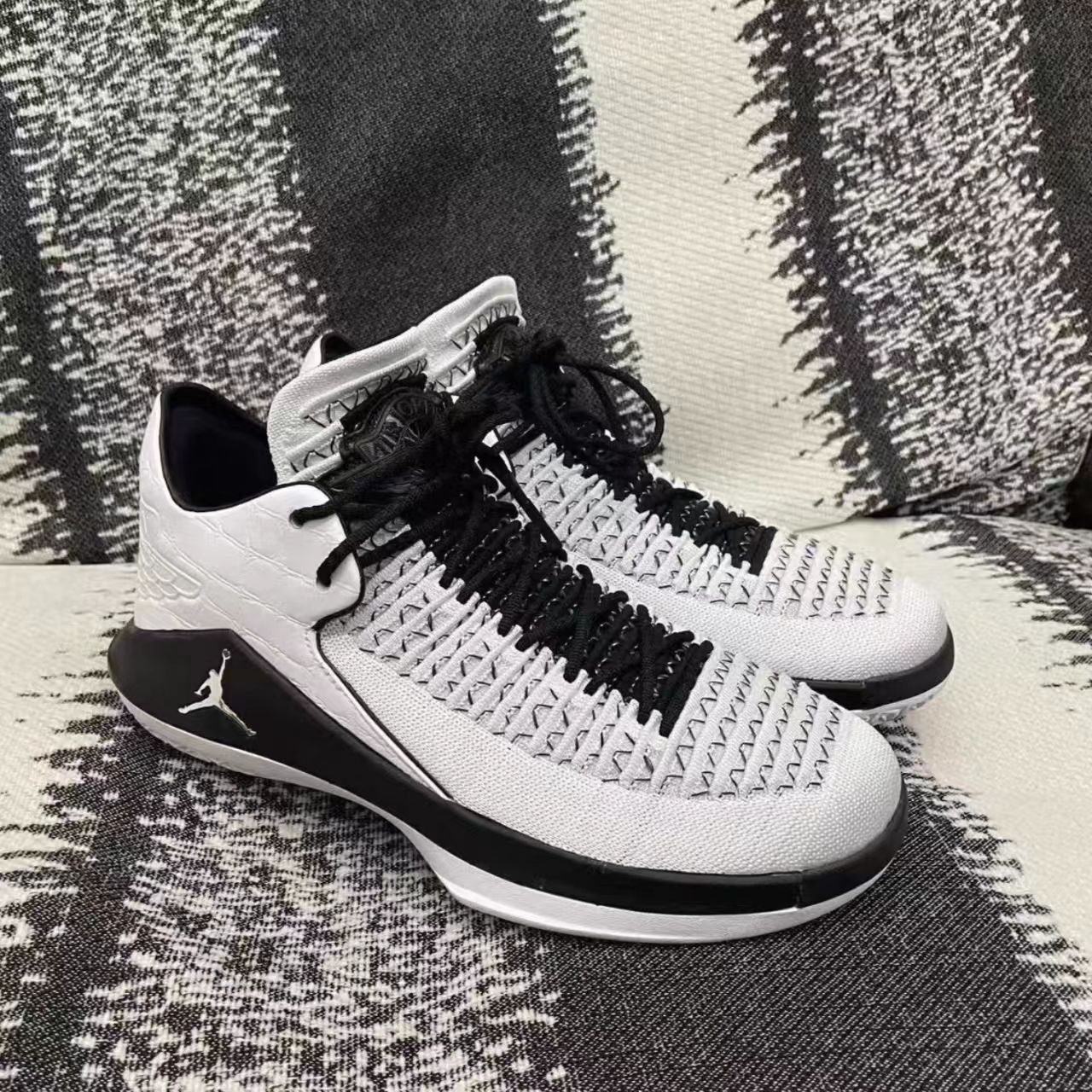 Air Jordan 32 Low 'Wolf Grey'