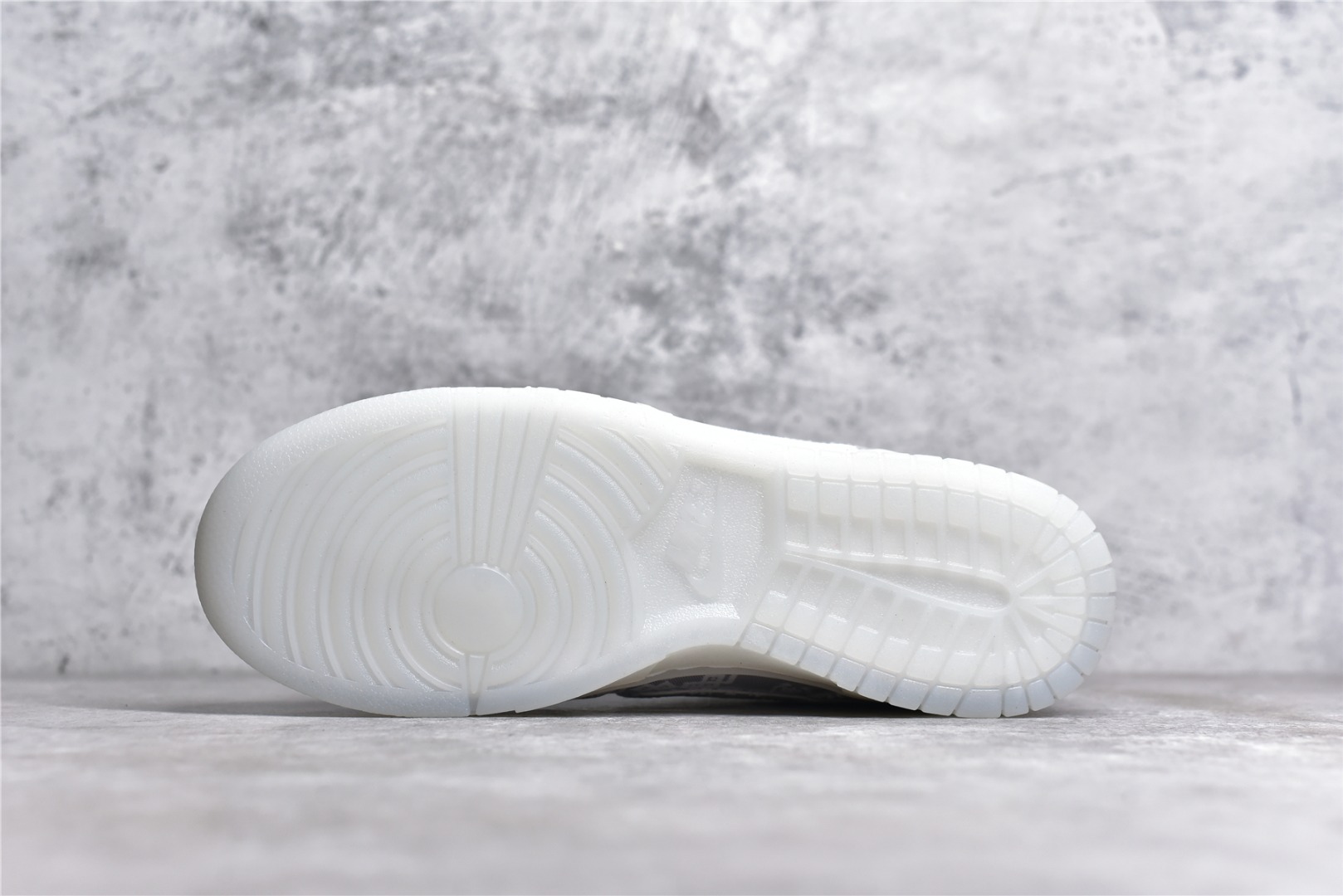 KO NIKE DUNK LOW CLOT FRAGMENT WHITE FN0315-110