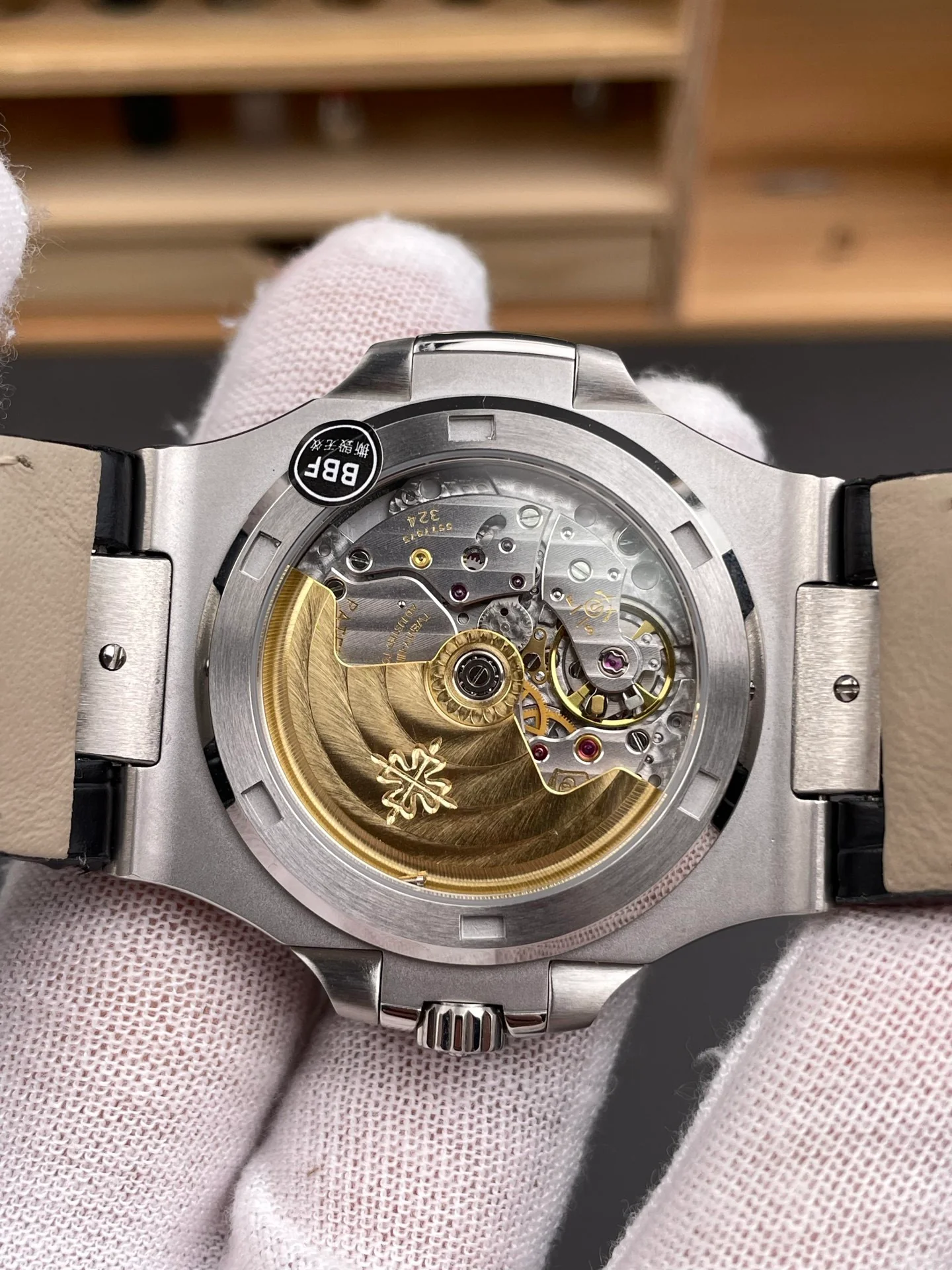 Nautilus 5711G Grey Dial Leather Stra