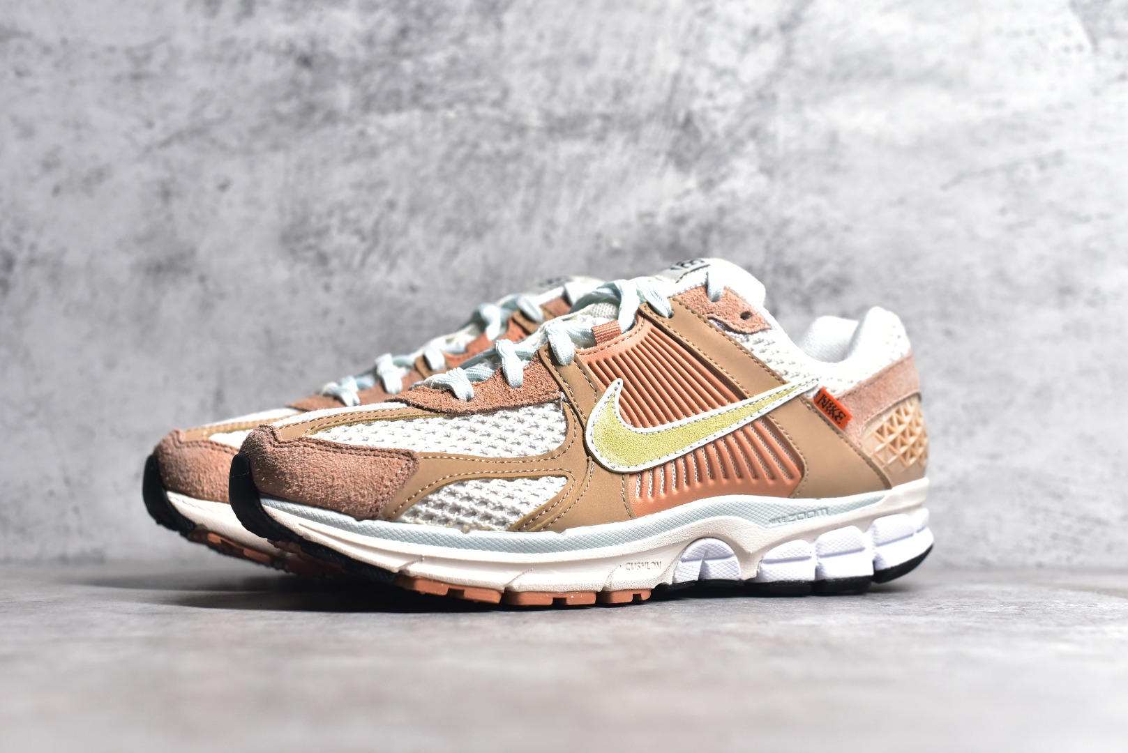 NIKE ZOOM VOMERO 5 HAVE A NIKE DAY MEN'S FN8889-181
