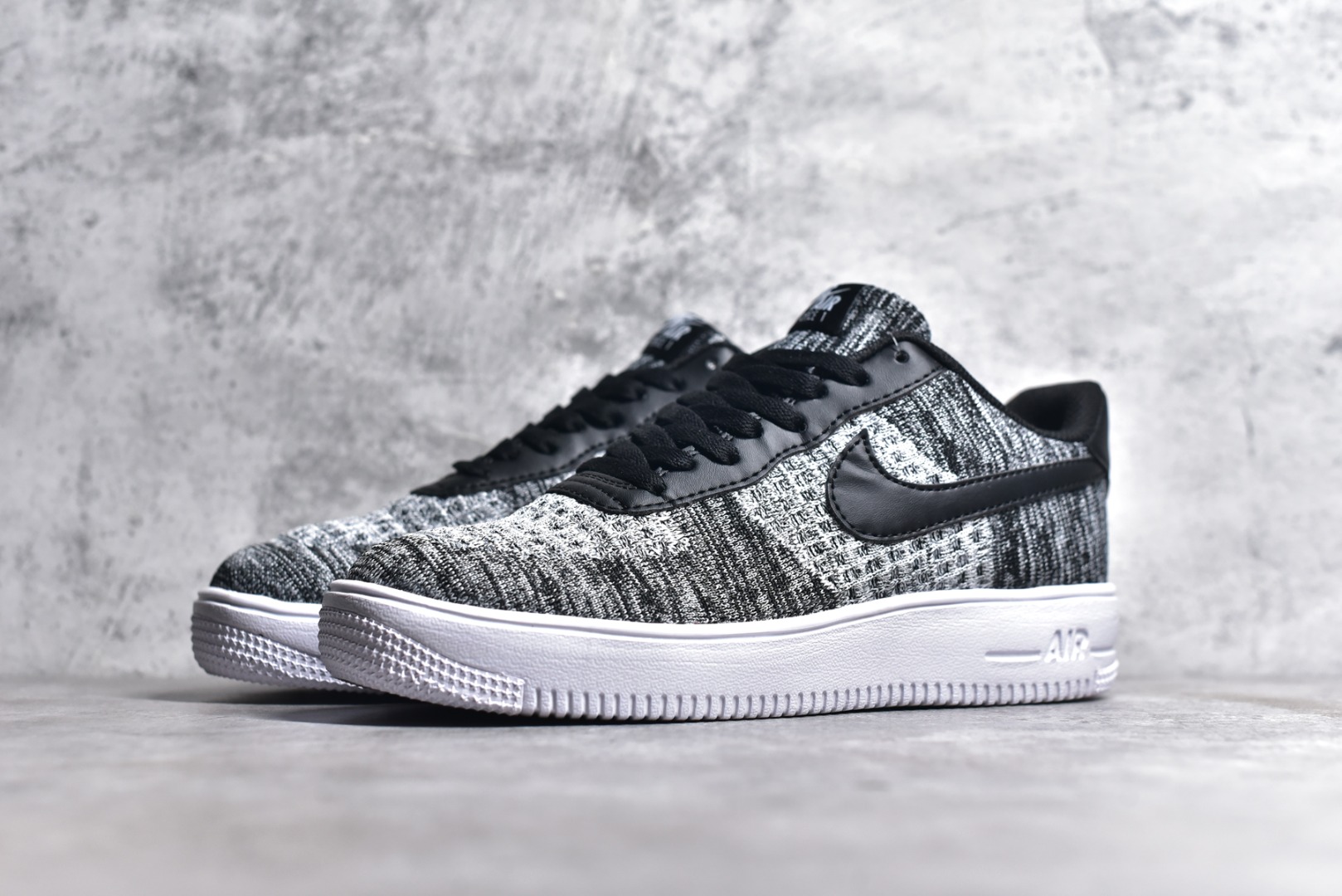 NIKE AIR FORCE 1 FLYKNIT LOW 2.0 'OREO' AV3042-001