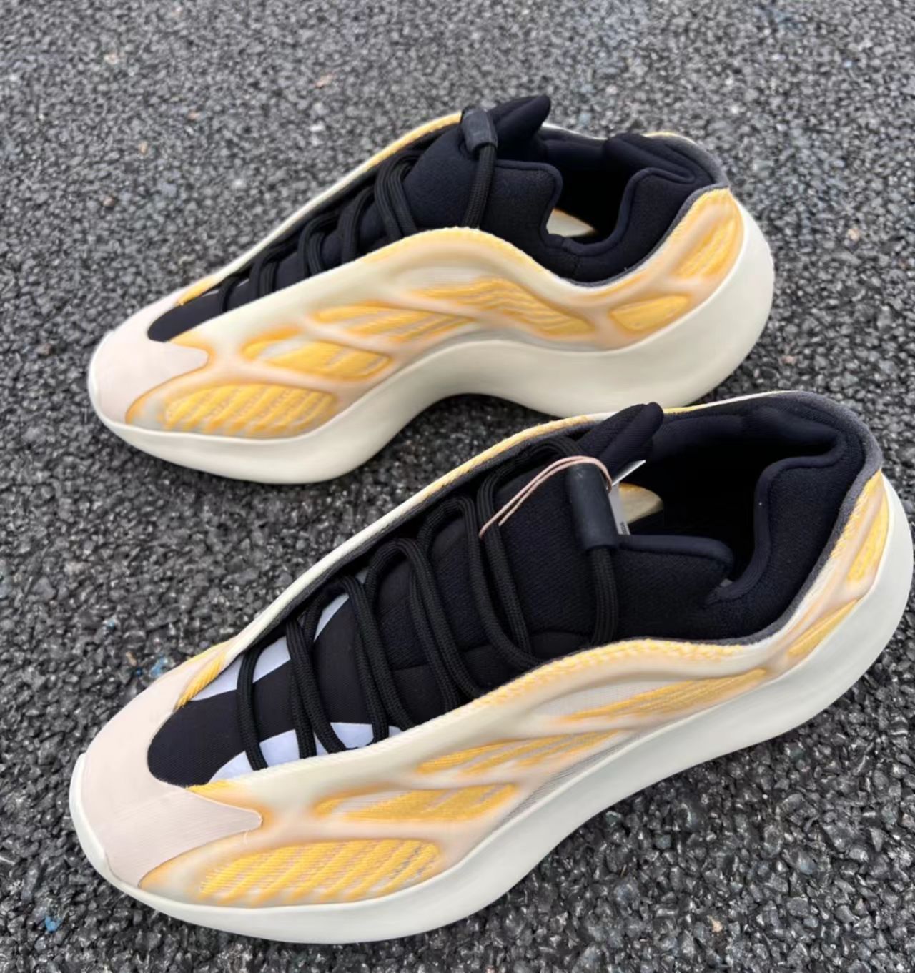 Yeezy 700 V3 Safflower