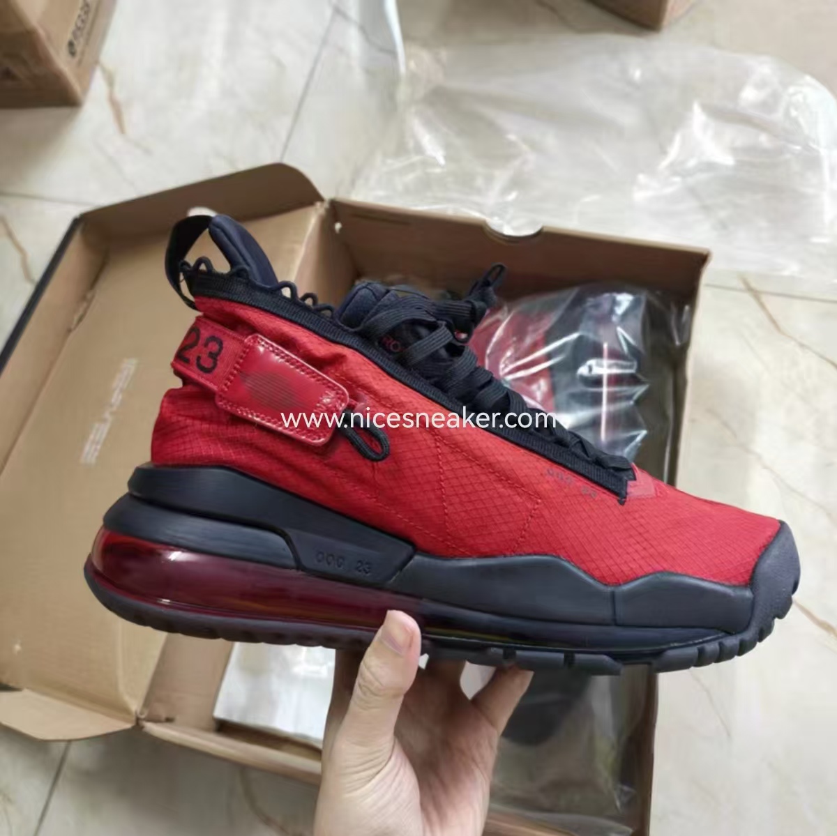 Jordan Proto-Max 720