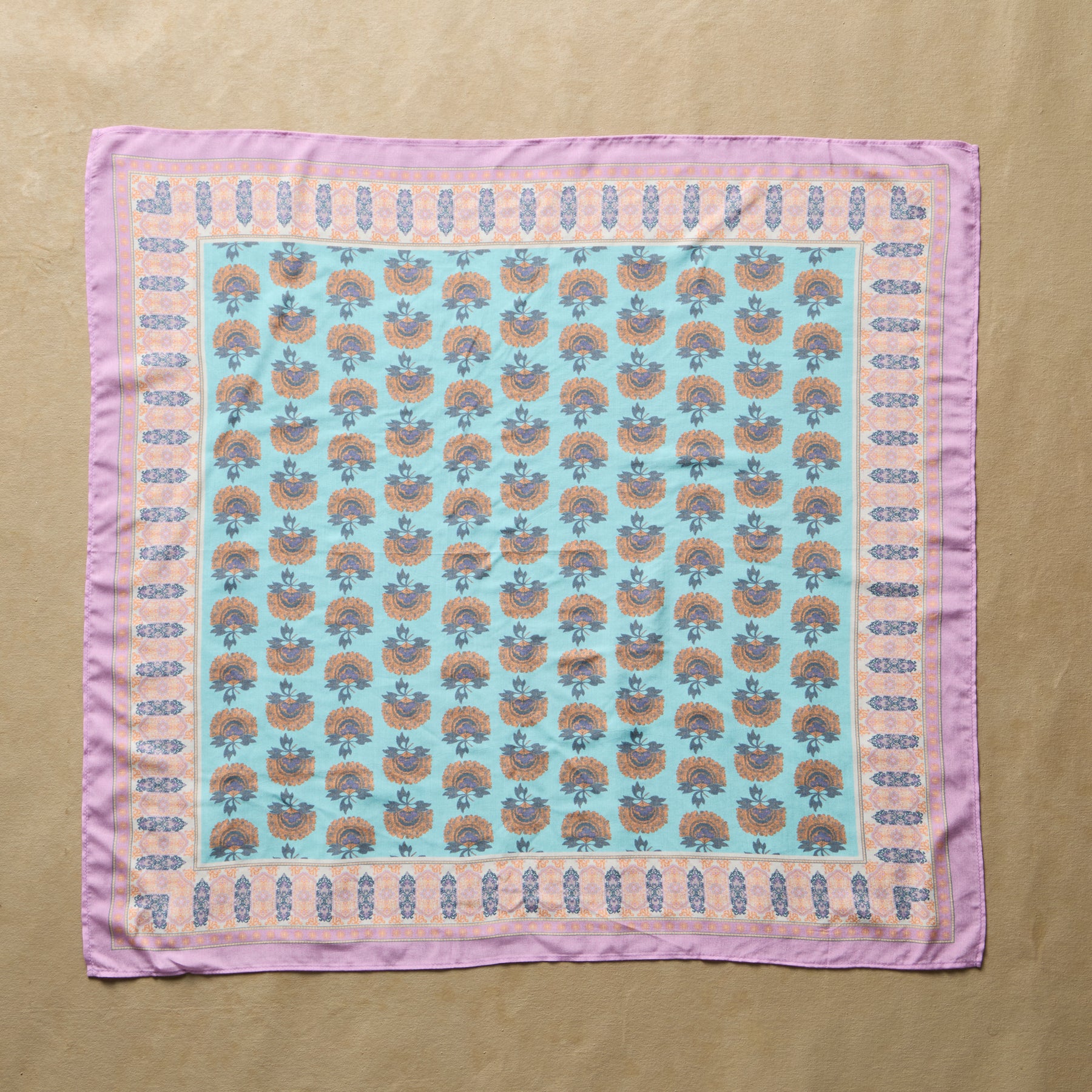Emerson Bandana