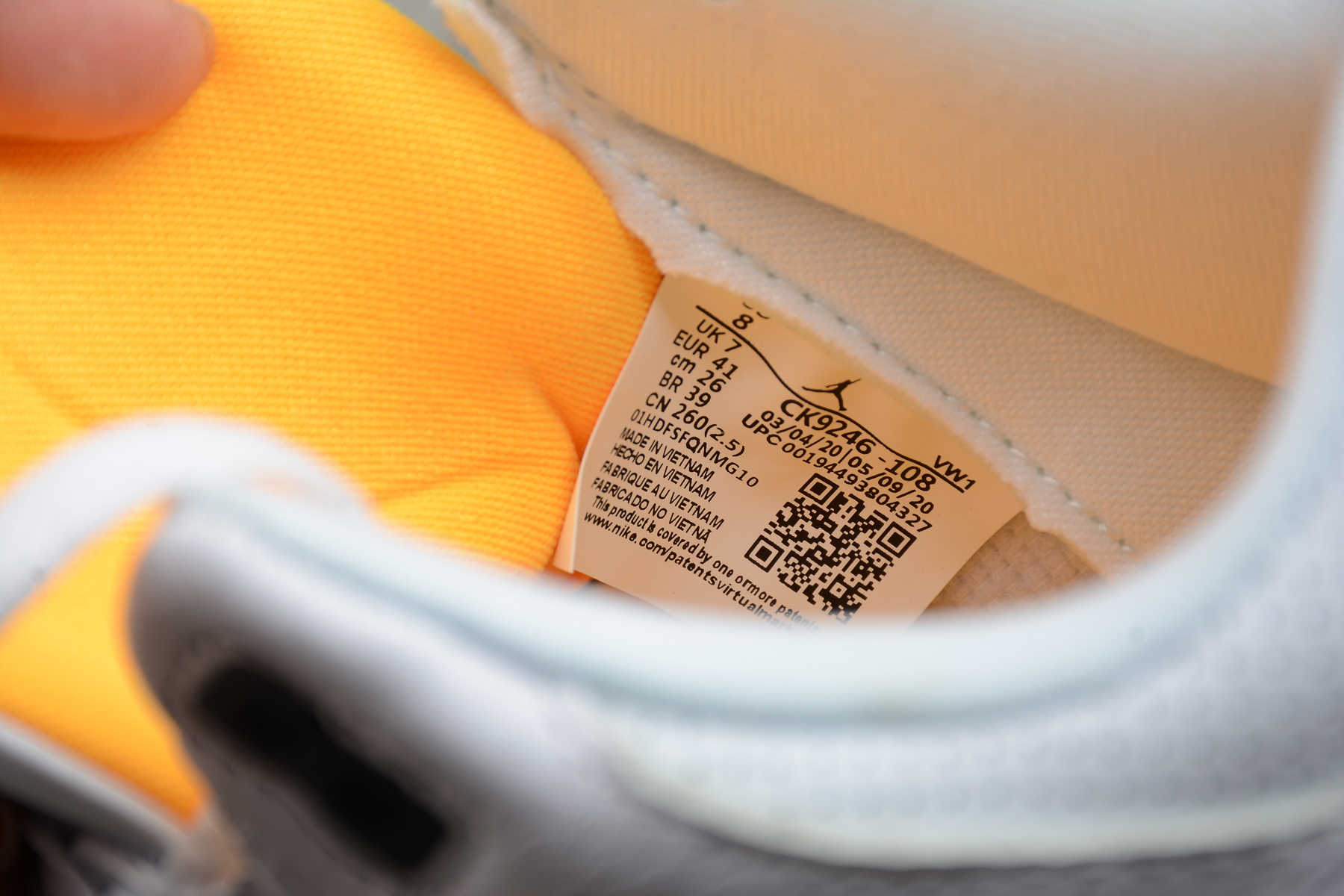 Air Jordan 3 Retro 