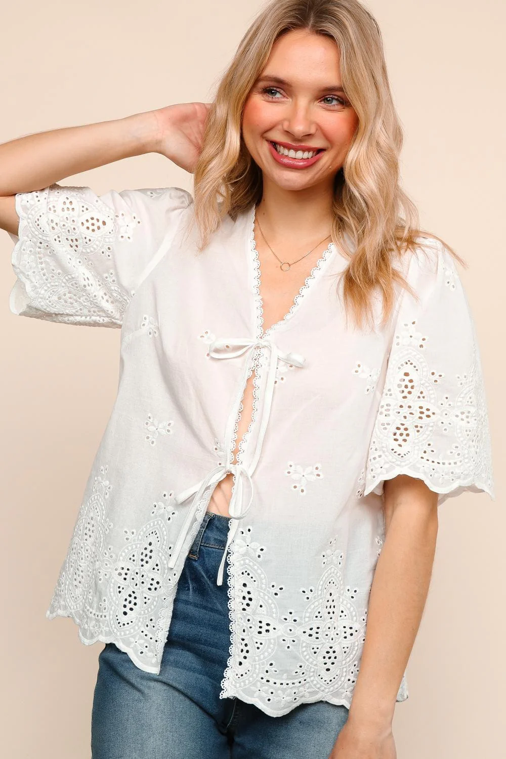 RIBBON BOW SCALLOP HEM SHORT EYELET LACE VEST