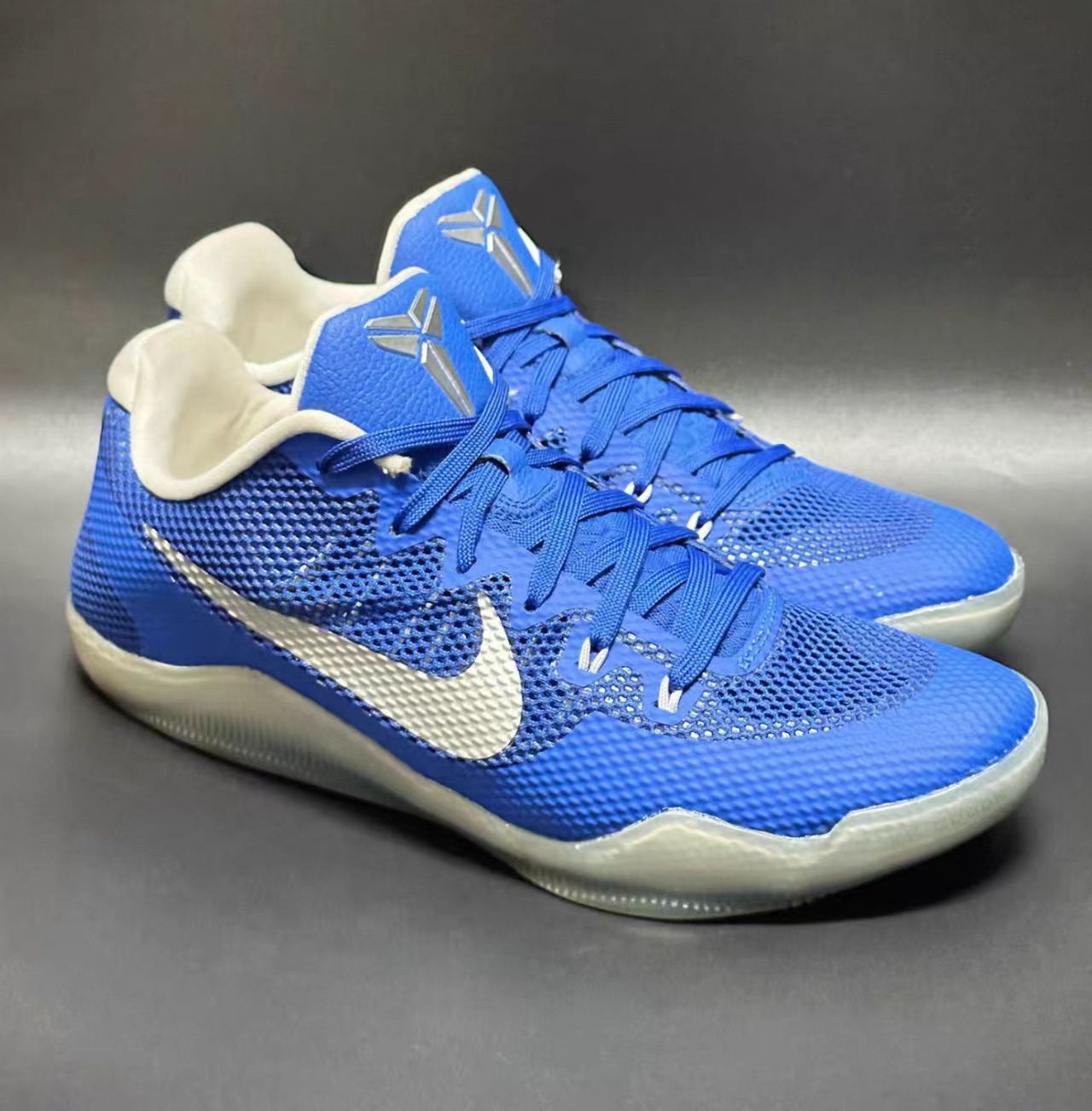 Nike Kobe 11 EM Low 