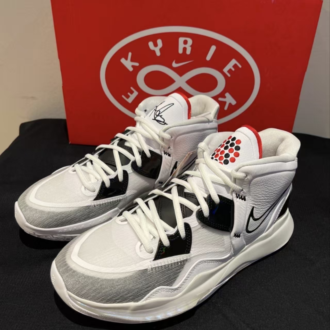 Nike Kyrie Infinity 8 