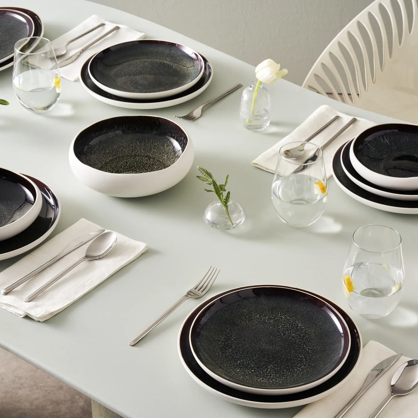 Service de table Karaca Streamline Galactic Stoneware pour 12 personnes, 59 pièces
