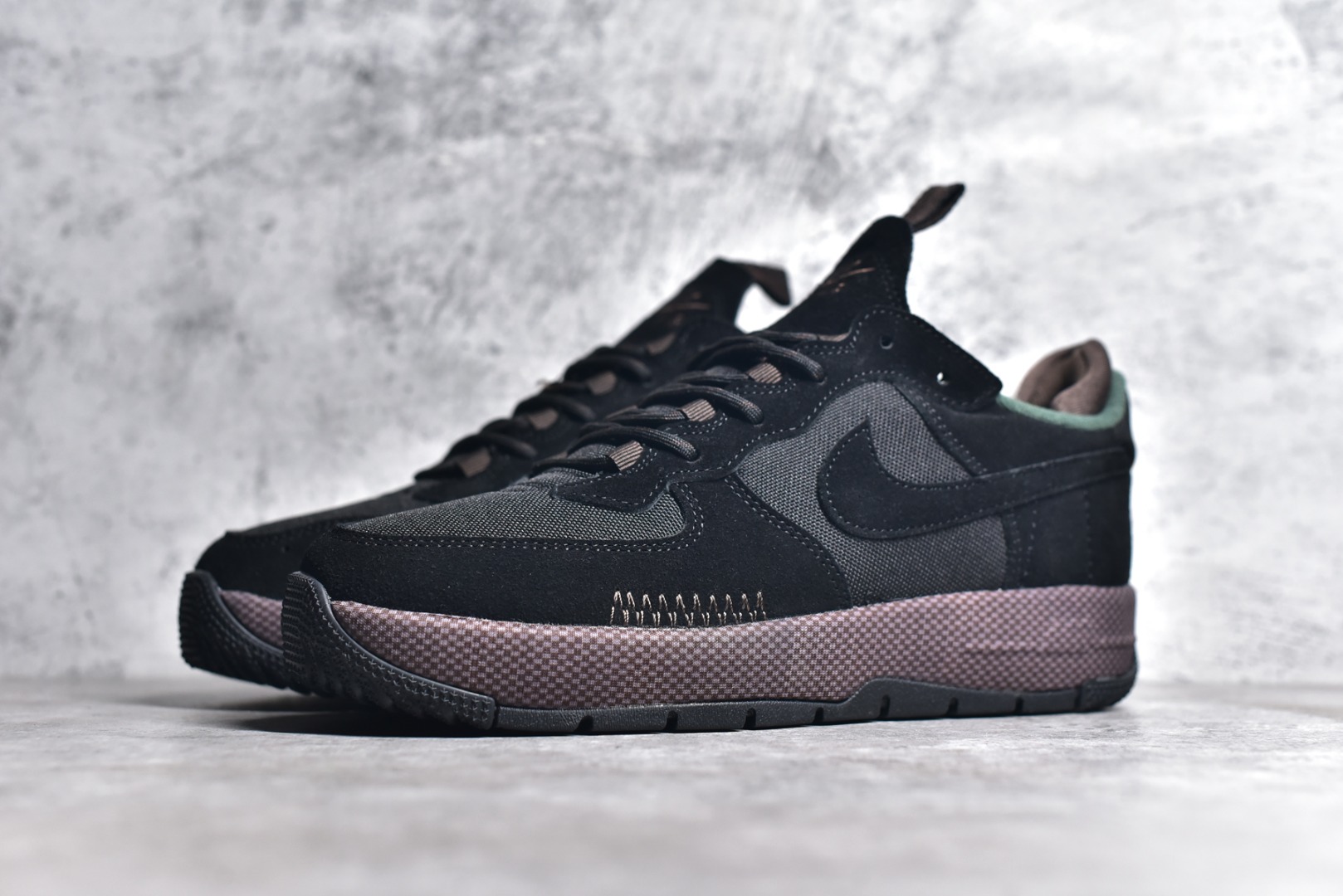 NIKE AIR FORCE 1 WILD LOW BLACK VELVET BROWN FB2348-001