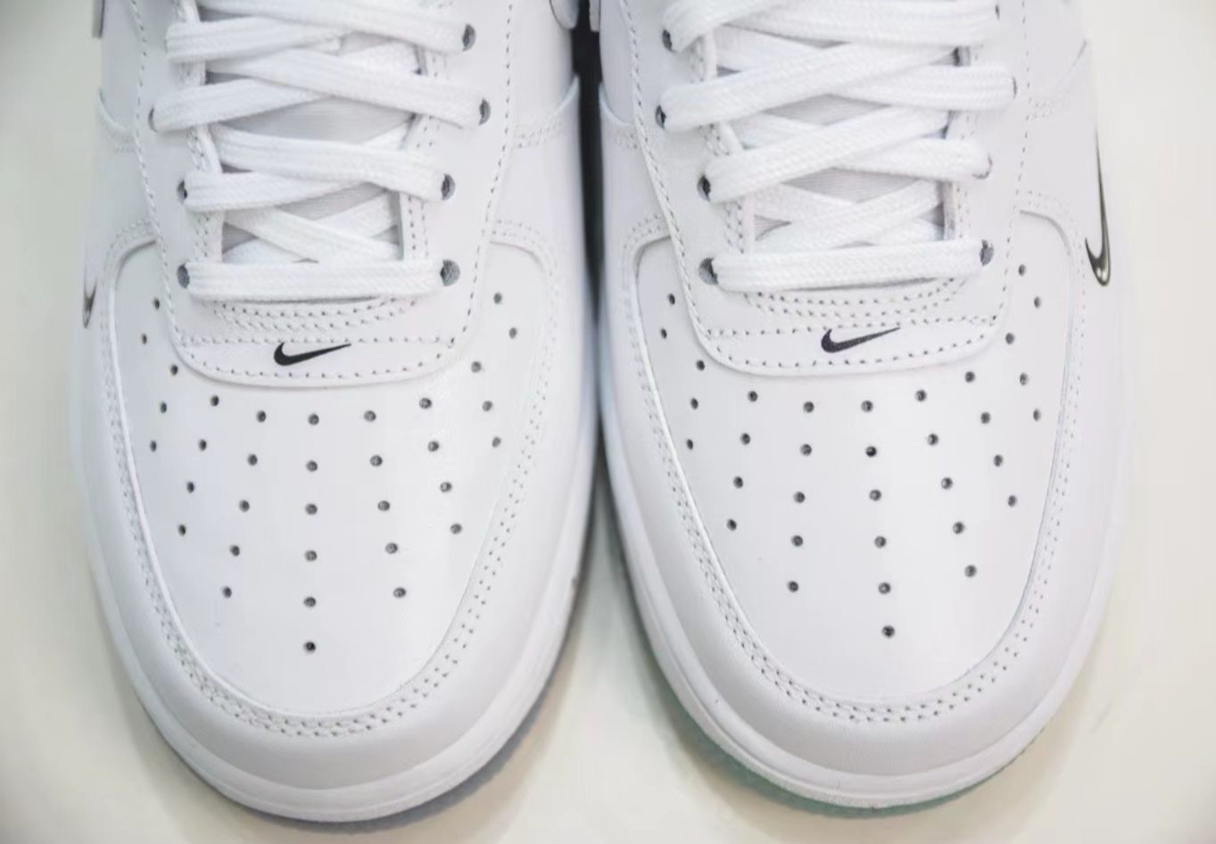 Nike Air Force 1 Low 