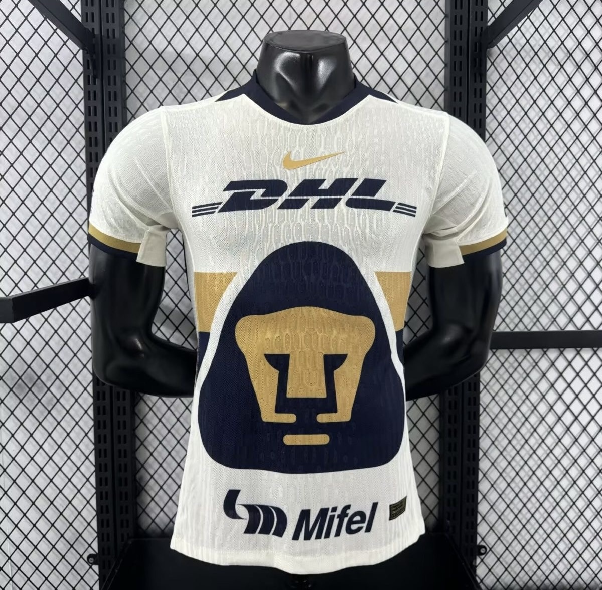 Pumas UNAM Authentic Soccer Jersey Home Shirt 2025-26