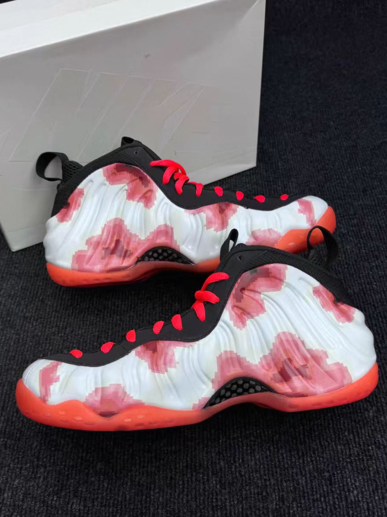 Nike Air Foamposite One "Pixelated Camo"