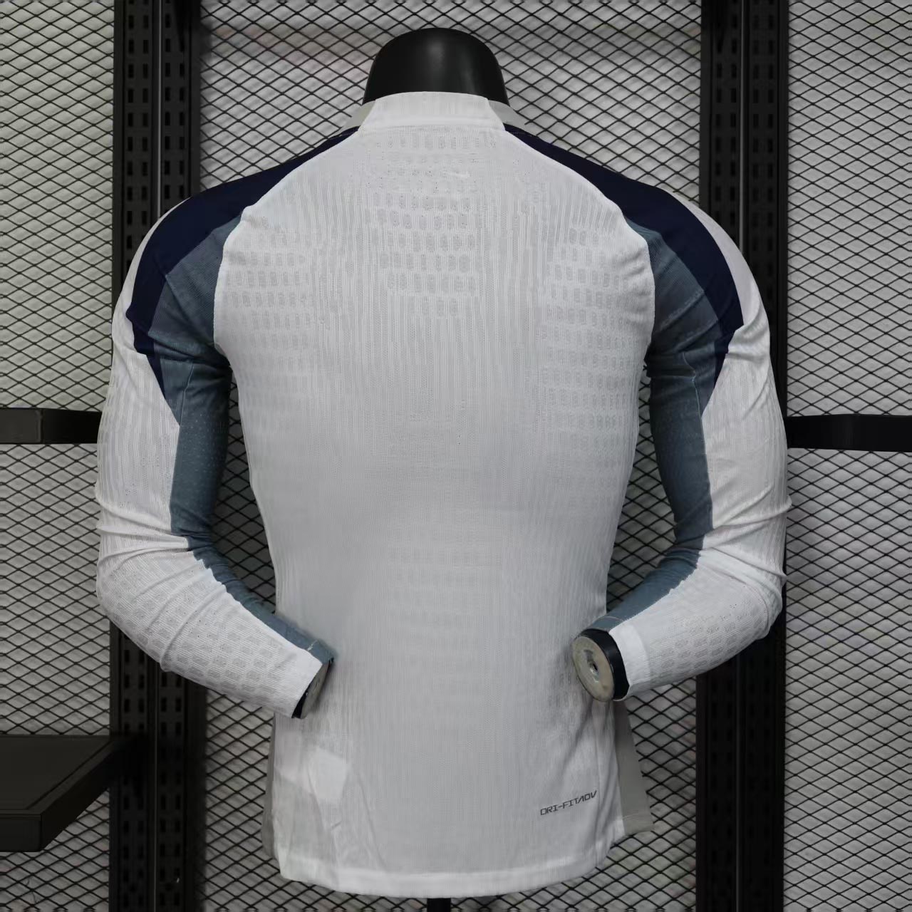 Tottenham Hotspur Authentic Football Jersey Home Long Sleeves Shirt 2025/26