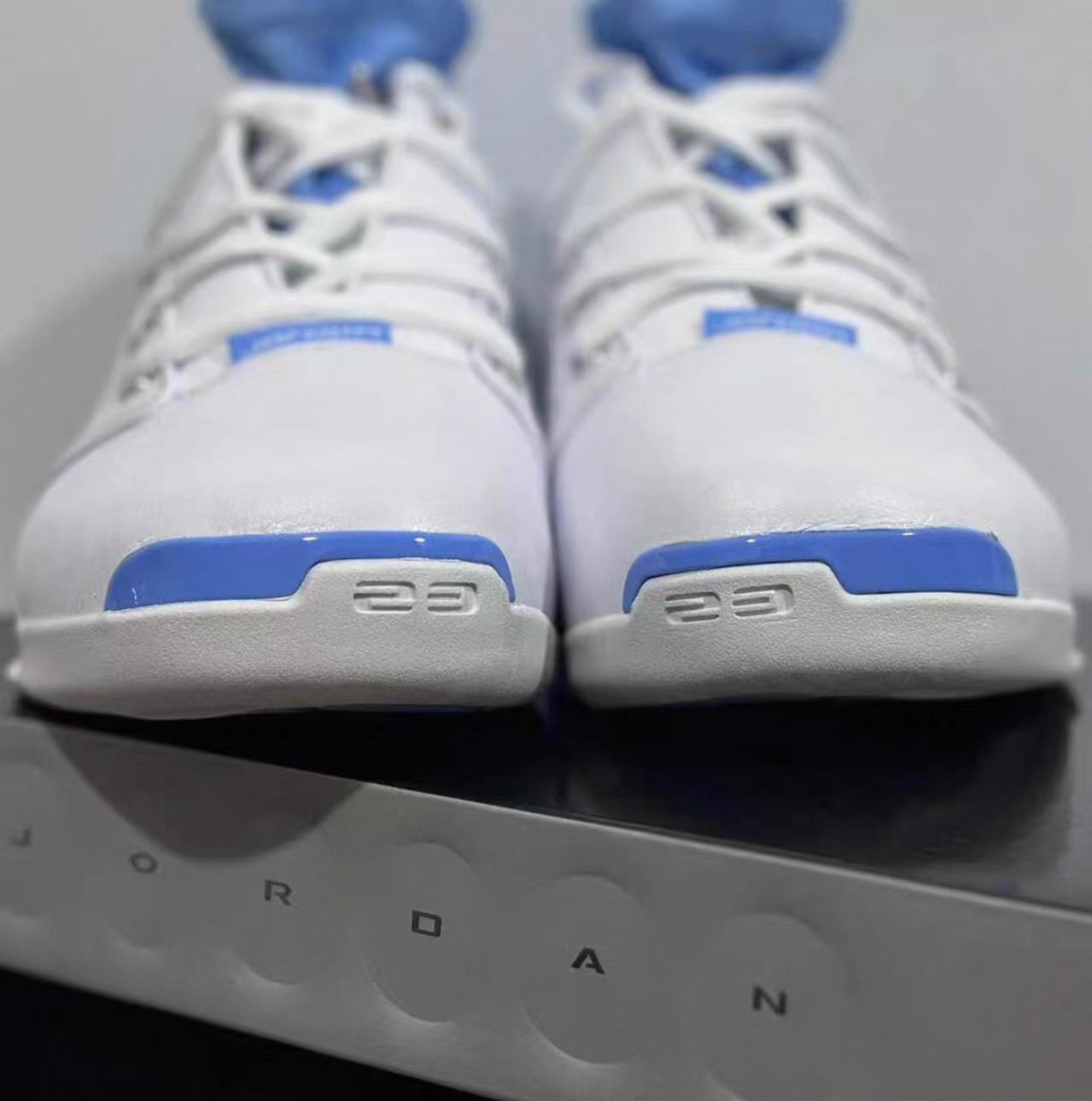 Air Jordan 17 Retro Low SP "University Blue (UNC)"