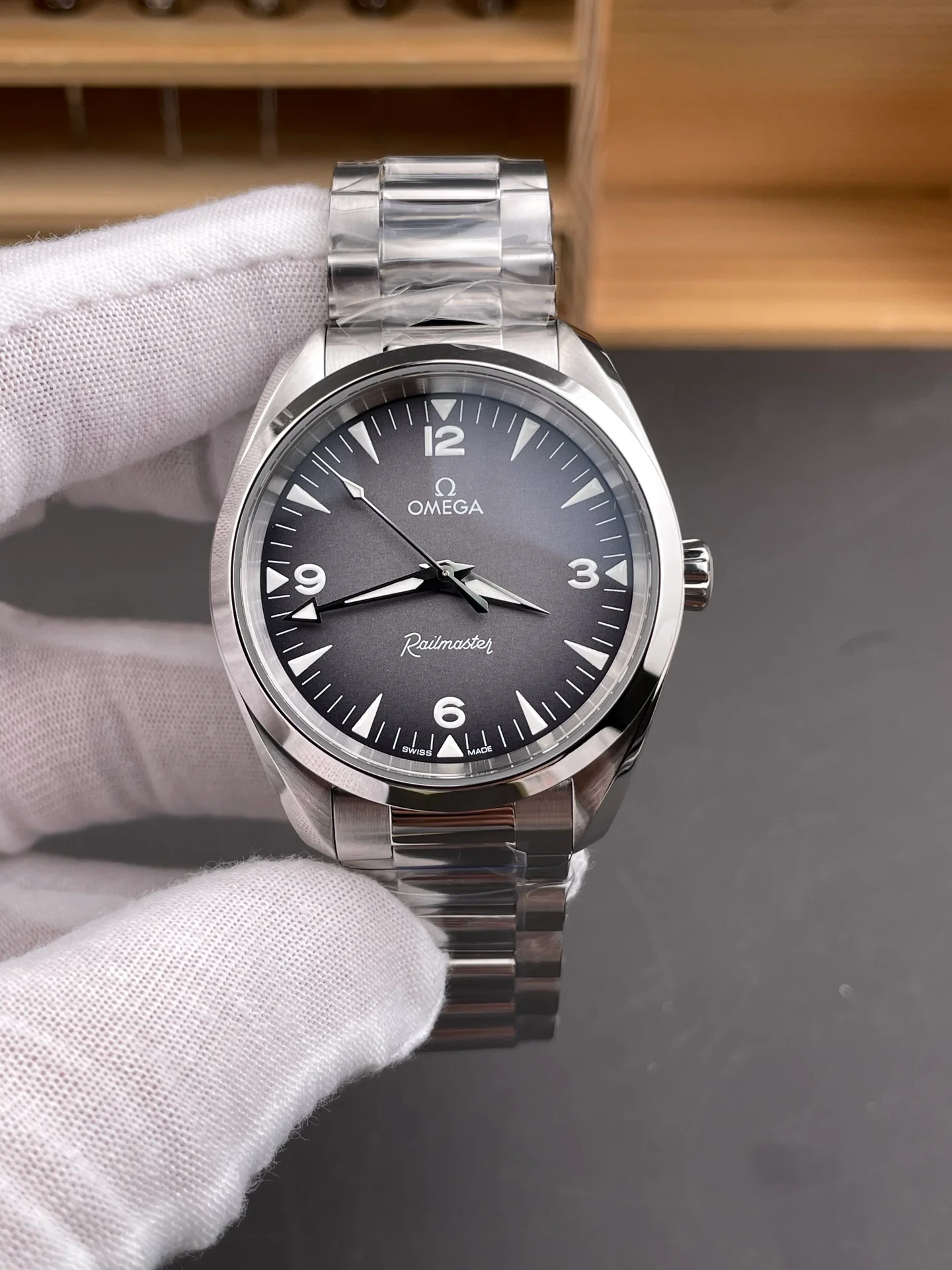 Railmaster Grey Dial Seamaster 150M