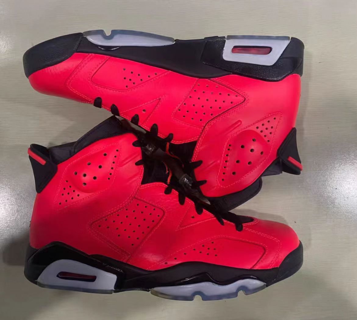 Air Jordan 6 Retro "Red October"