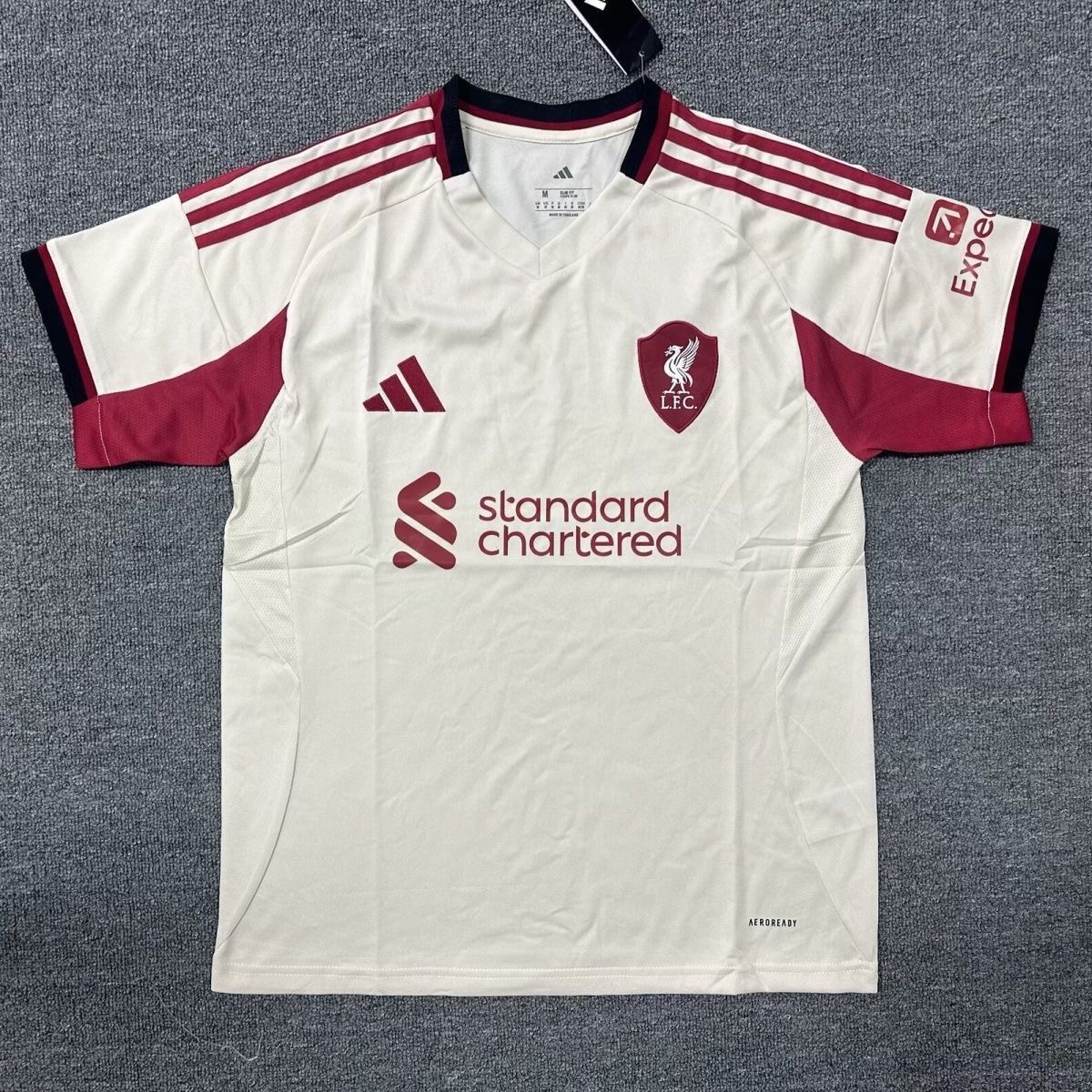 Liverpool Football Jersey Away Custom Shirt 2025/26
