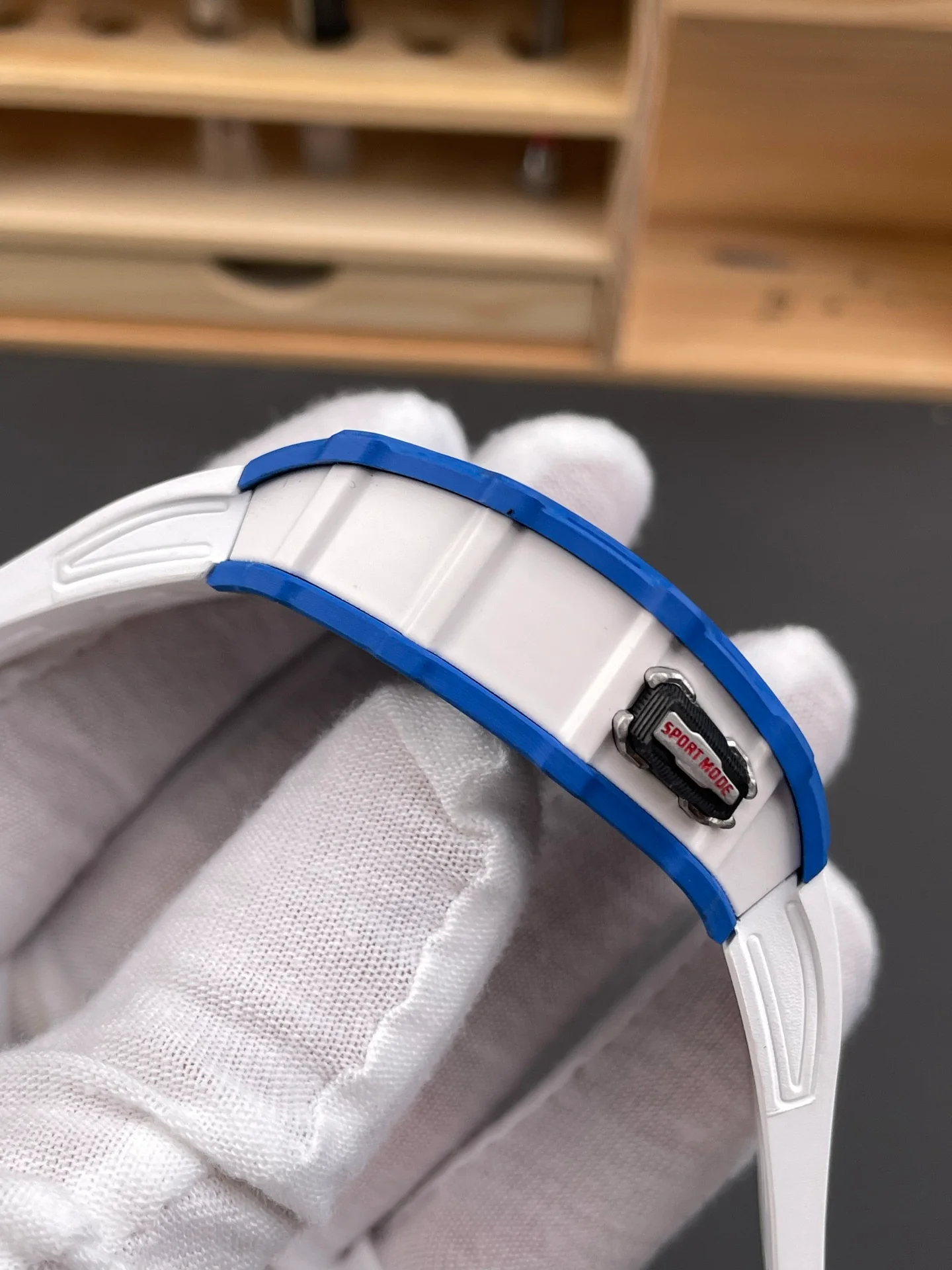 RM35-03 Carbon Fiber Blue