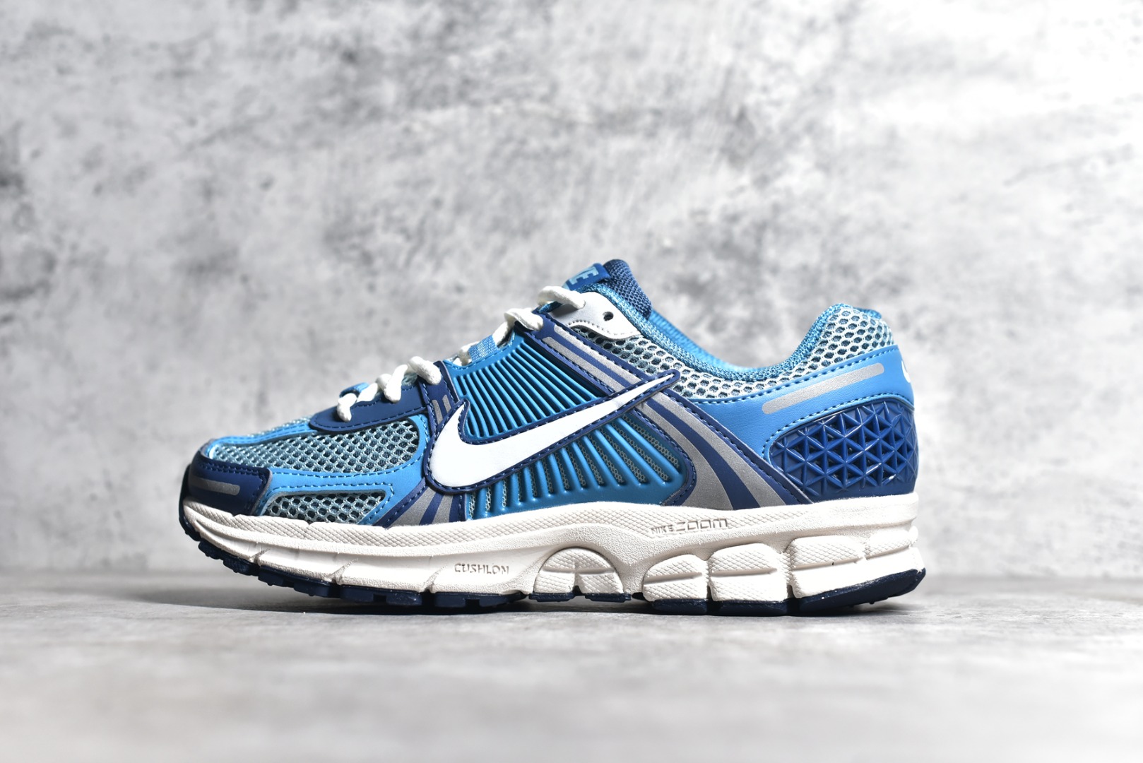 NIKE ZOOM VOMERO 5 MYSTIC NAVY WORN BLUE  FJ9149-400