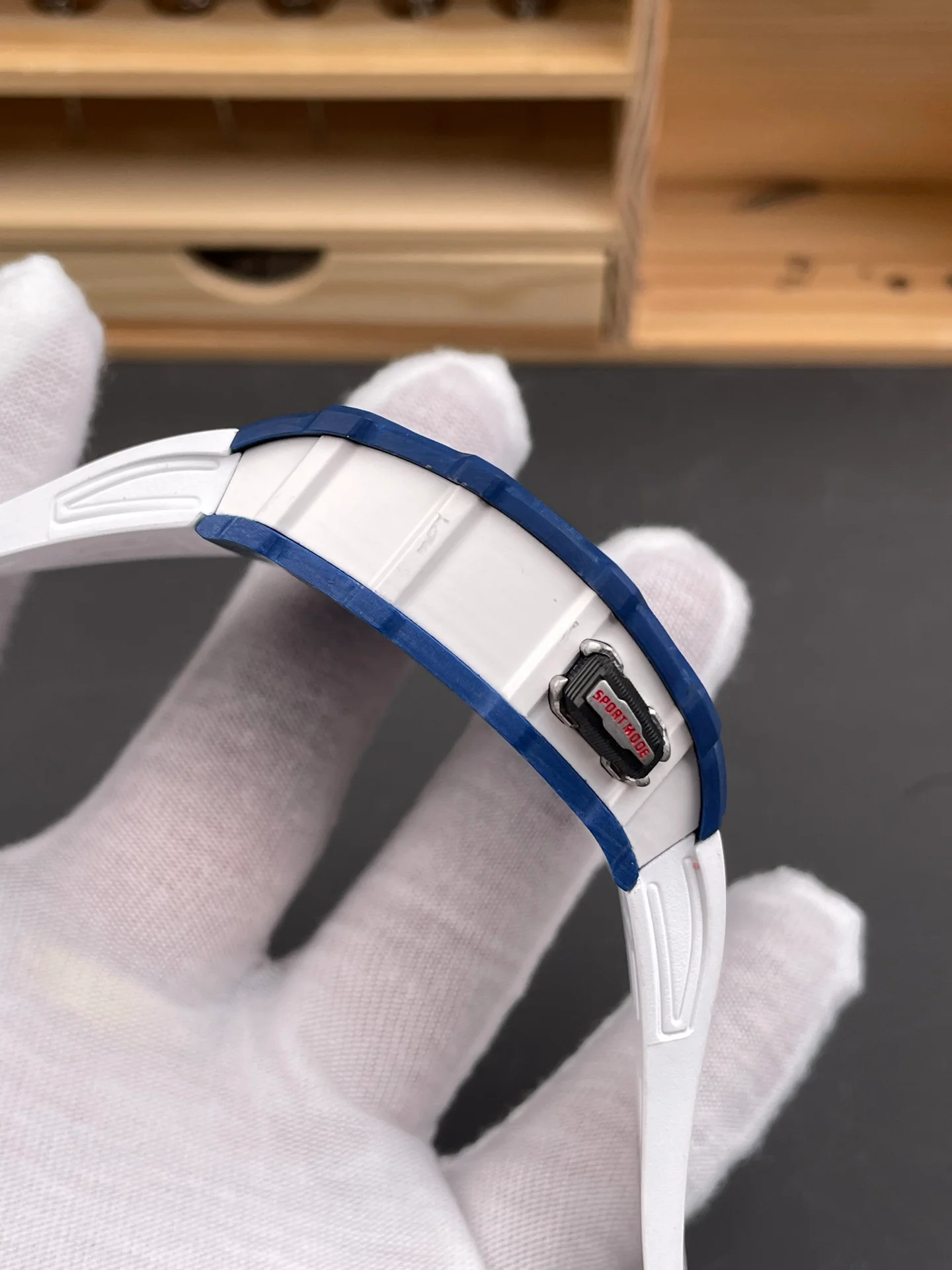 RM35-03 Carbon Fiber Blue Case White Strap