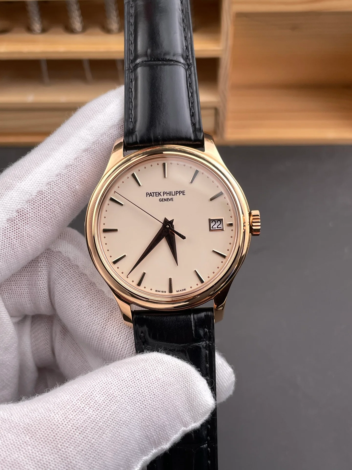 Patek Calatrava 5227R Officer Case Rose Gold