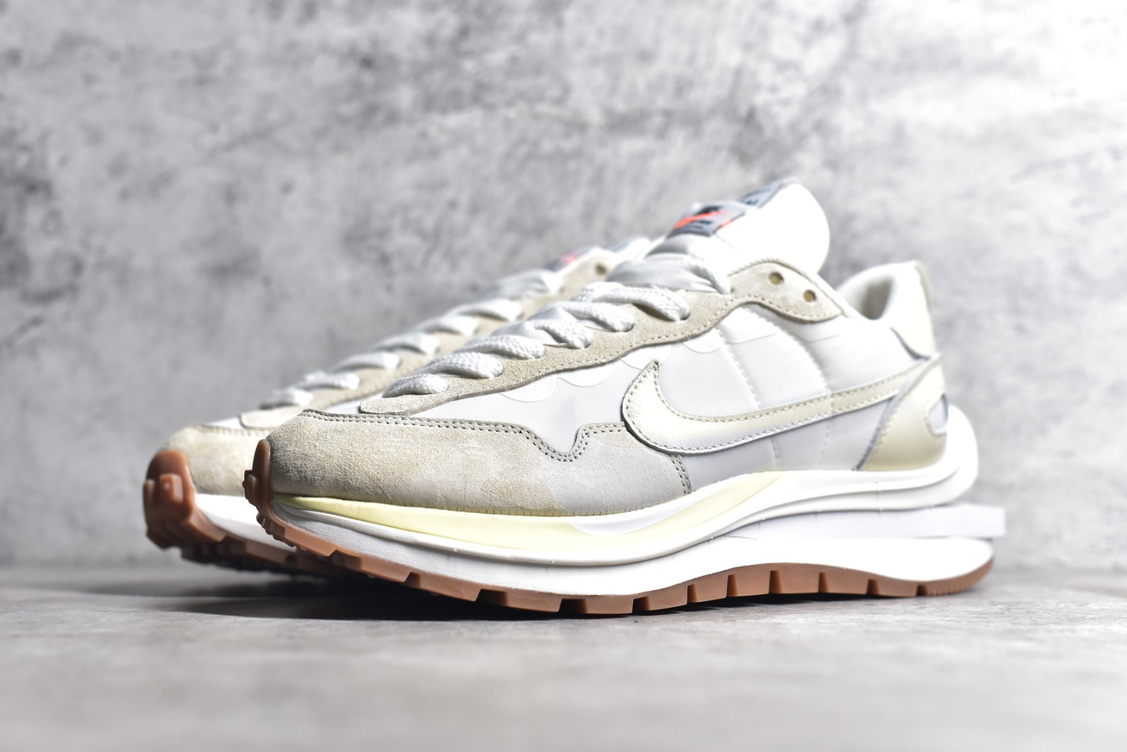 GS NIKE VAPORWAFFLE SACAI SAIL GUM DD1875-100