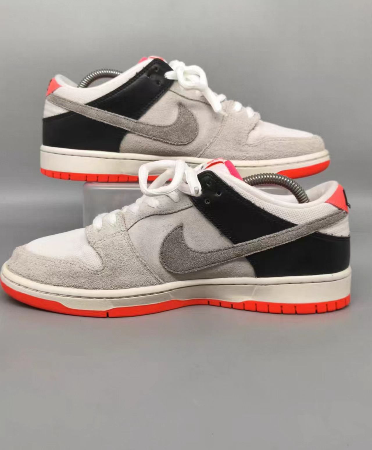 Nike SB Dunk Low Pro "Infrared"