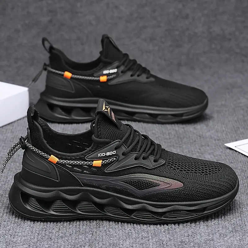 New Running Mesh Lightweight Anti Slip Breathable Sports Shoes