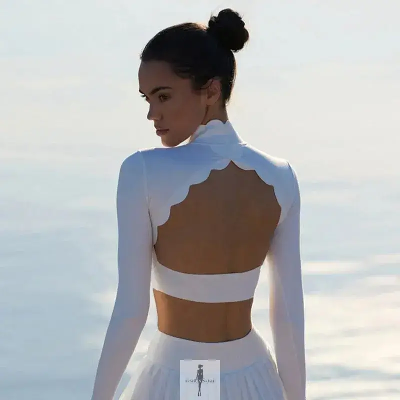 Backless Top and Lifting Leggings