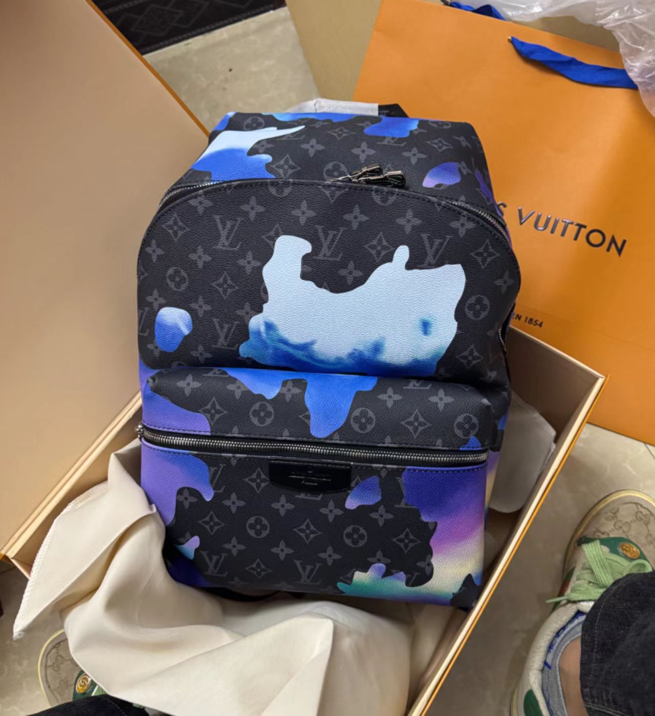 Louis Vuitton Discovery PM Backpack Sunrise Monogram M21429