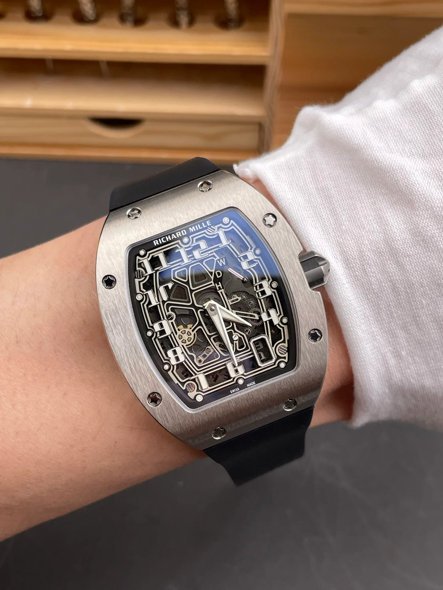 RM67-01 Titanium Case