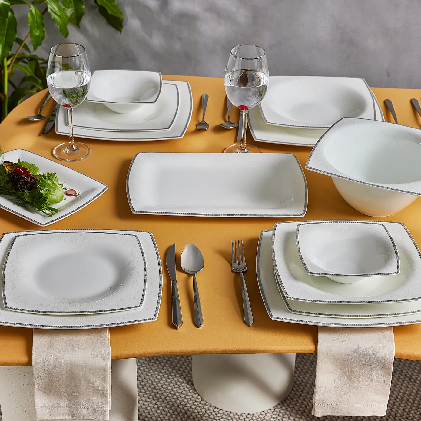 Service de table Karaca Fine Pearl Neklus pour 12 personnes, 58 pièces, carré