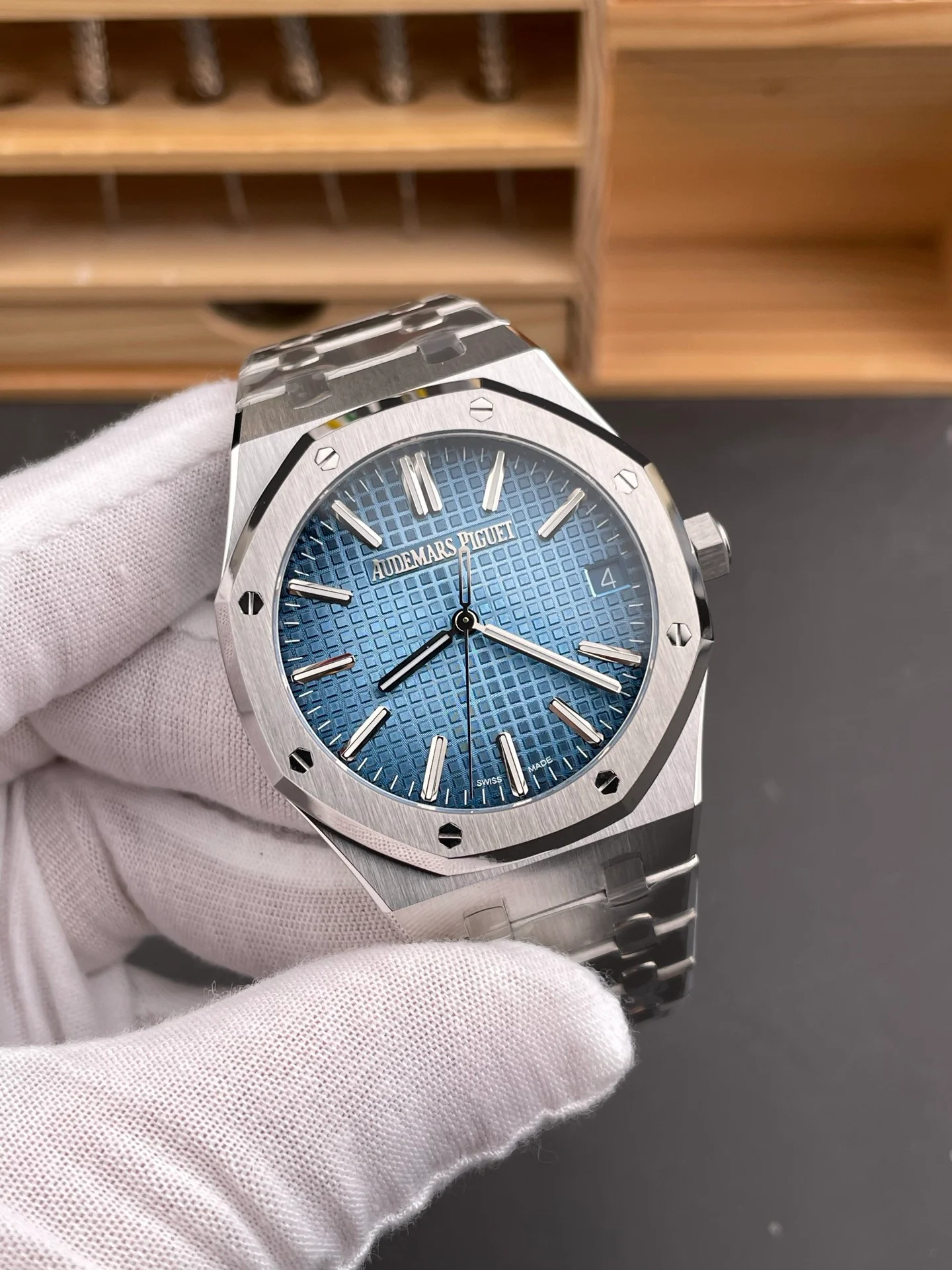 Royal Oak 15510 Ice Blue Dial