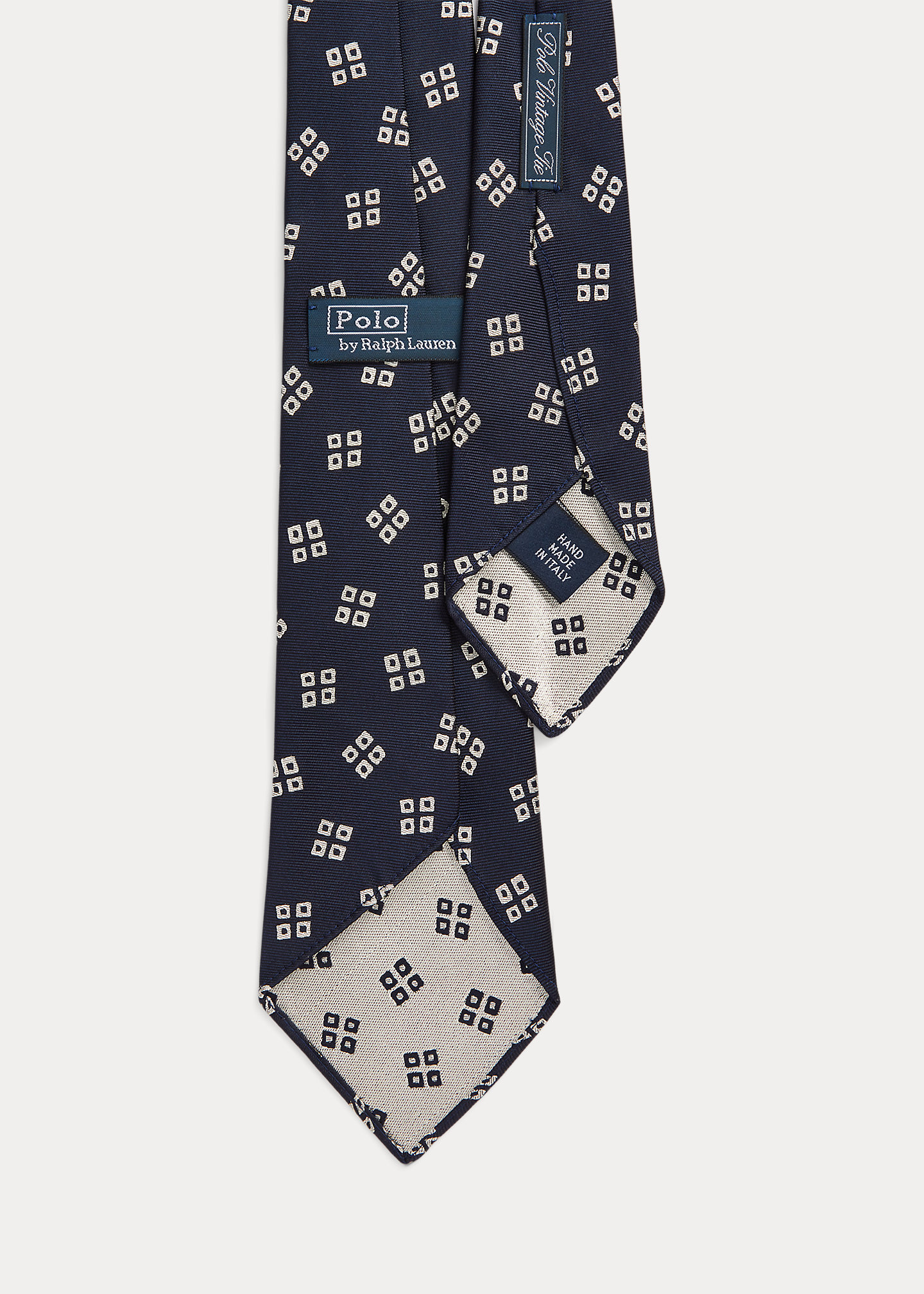 Vintage-Inspired Patterned Silk Tie