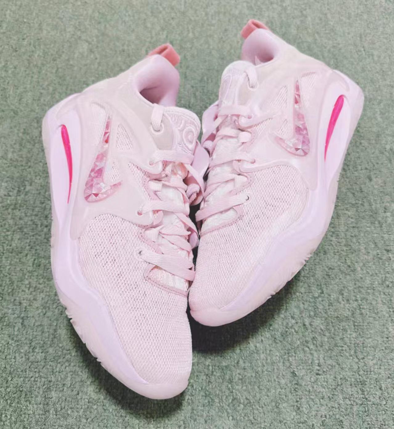 Nike KD 15 Aunt Pearl