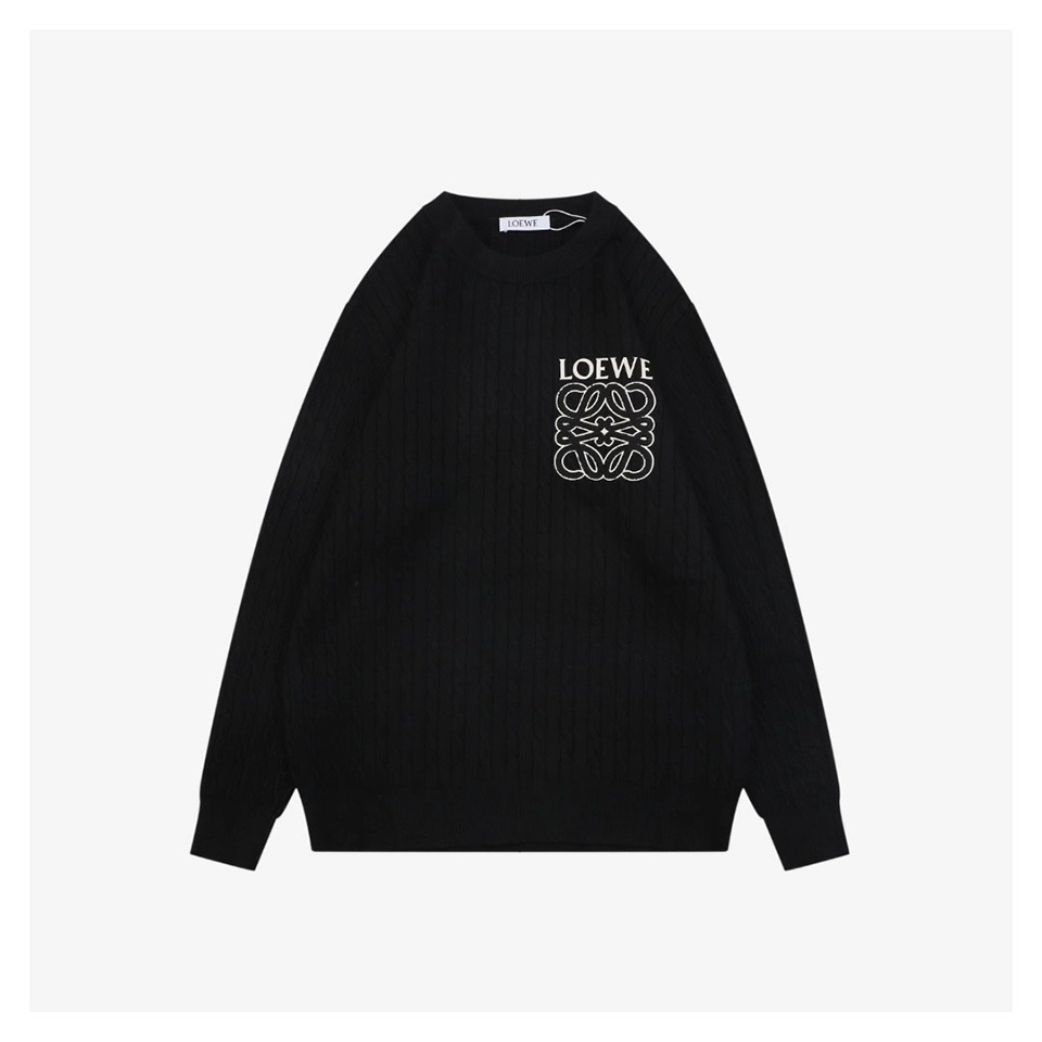 L Cable-Knit Logo Crewneck Sweater (White/Black)