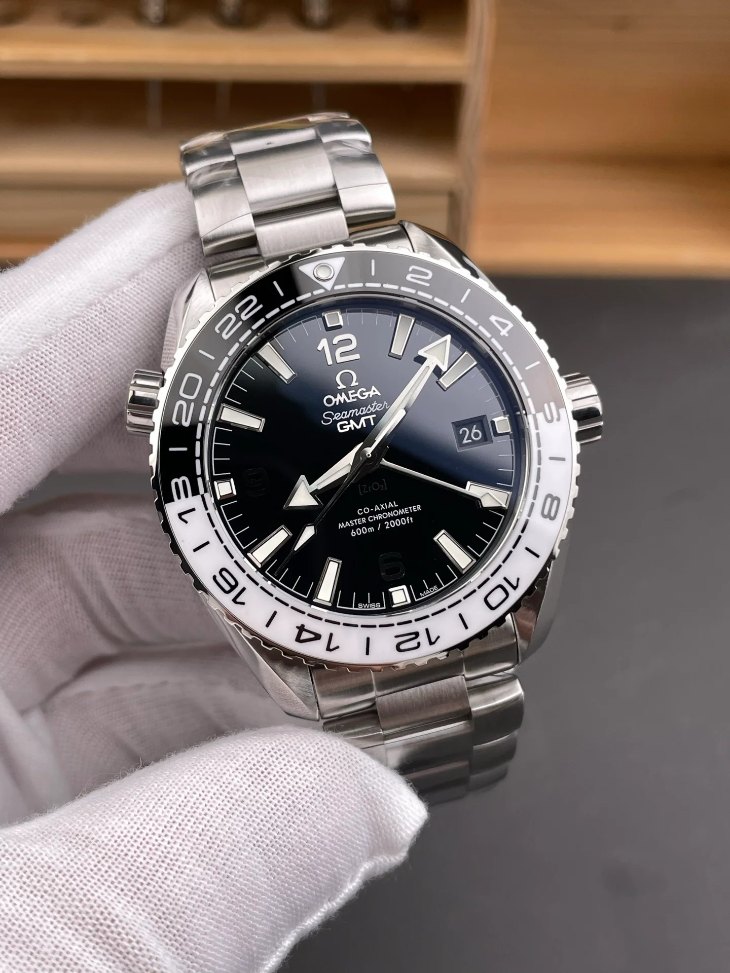 Seamaster 600 GMT, Taiji Bezel
