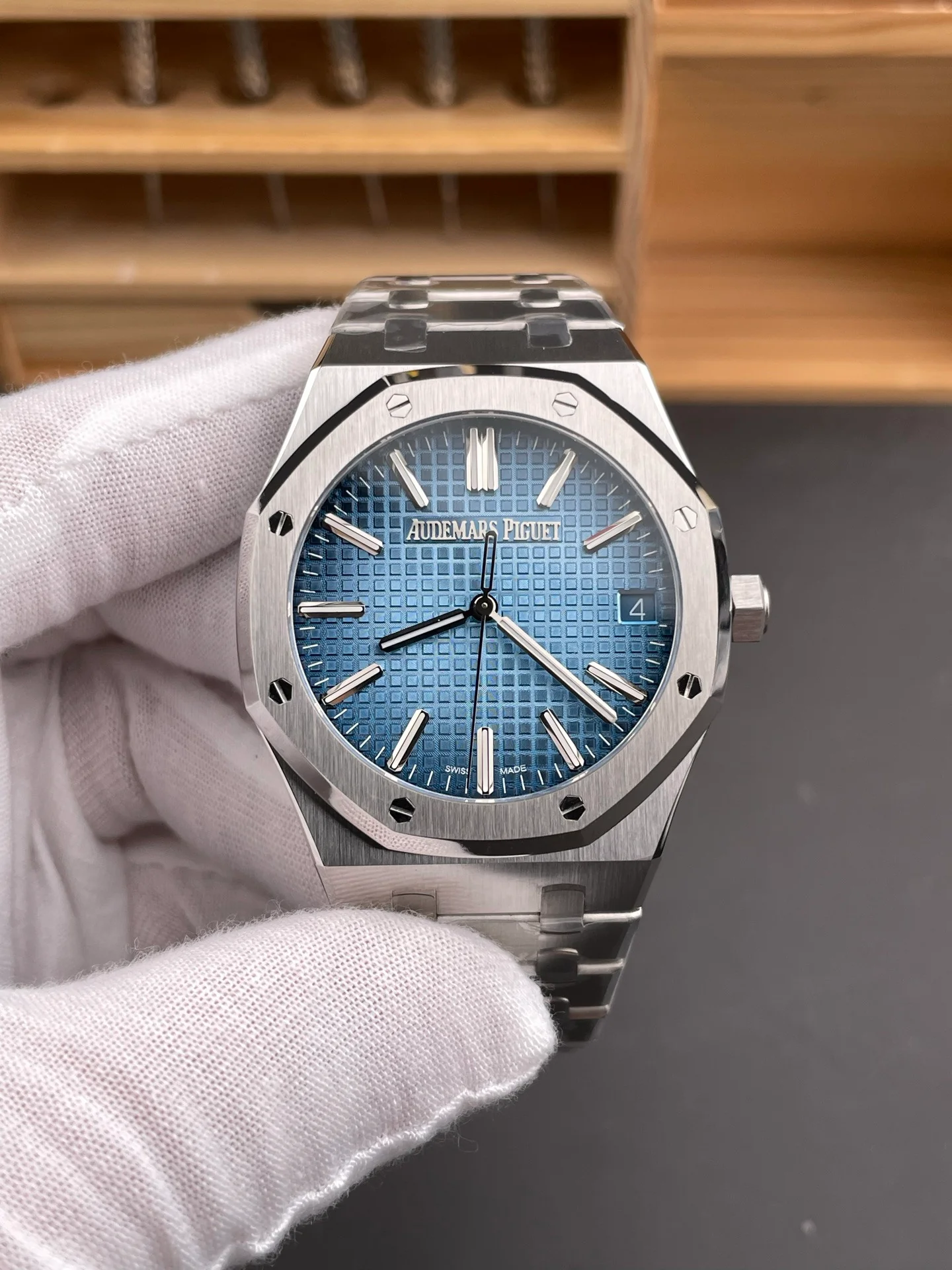 Royal Oak 15510 Ice Blue Dial