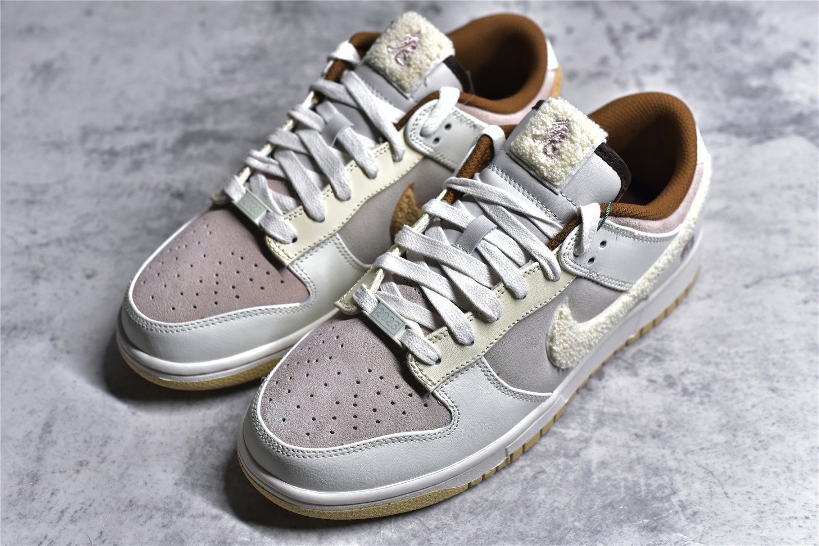 KO DUNK LOW YEAR OF THE RABBIT FD4203-211
