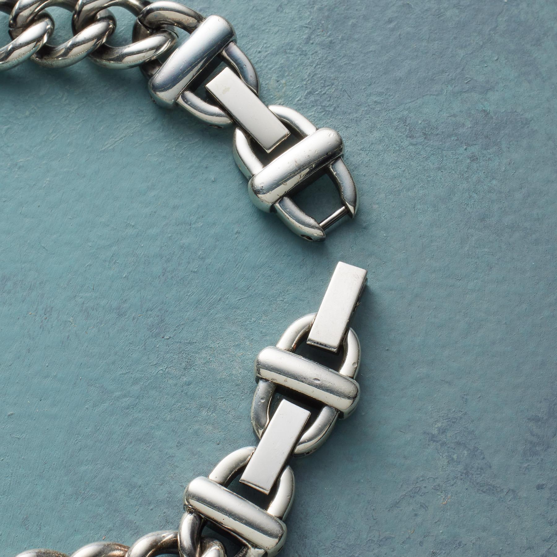 Chain Link Watch