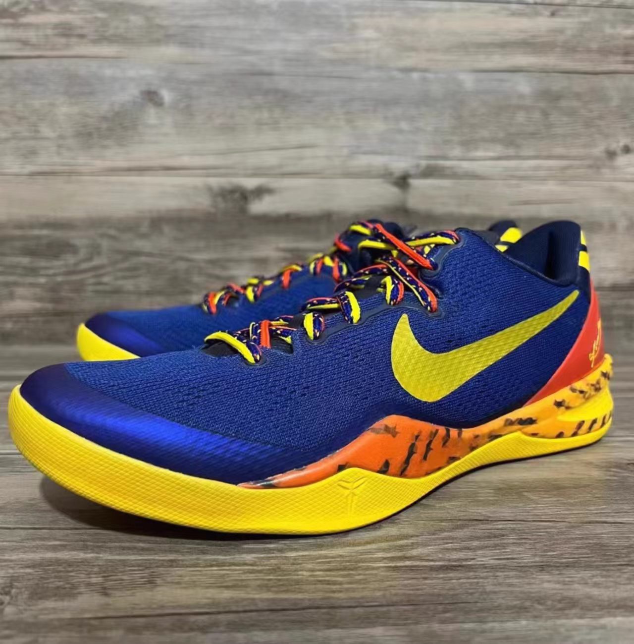 Nike Kobe 8 System "Brave Blue / Laser Orange"