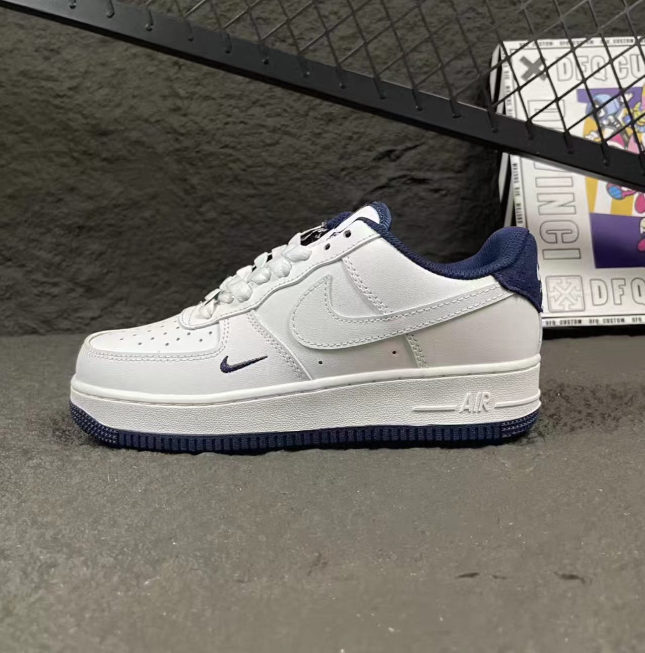 Nike Air Force 1 Low 