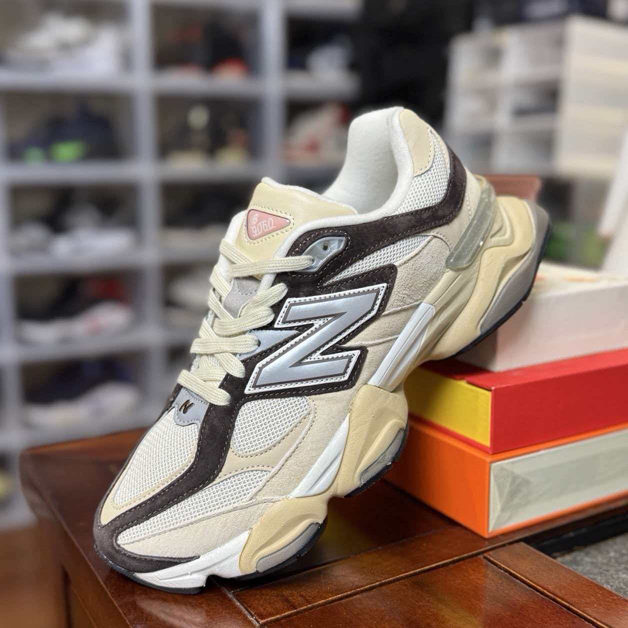 New Balance 9060 