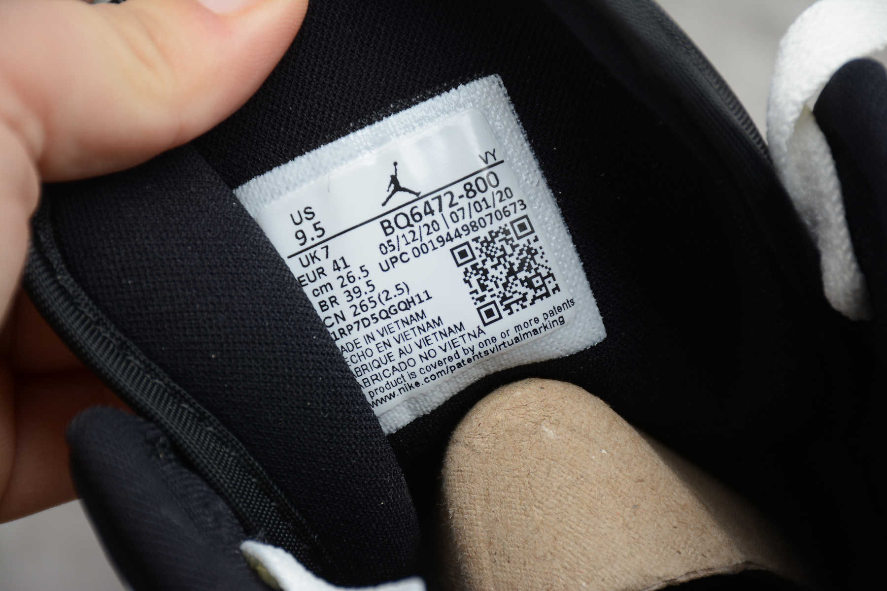 Air Jordan 1 Mid Barely Orange Guava Ice Black BQ6472-800