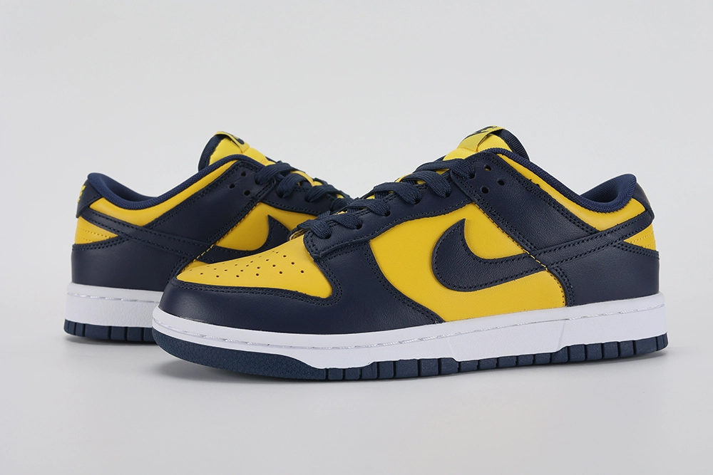 Dunk Low 'Michigan'