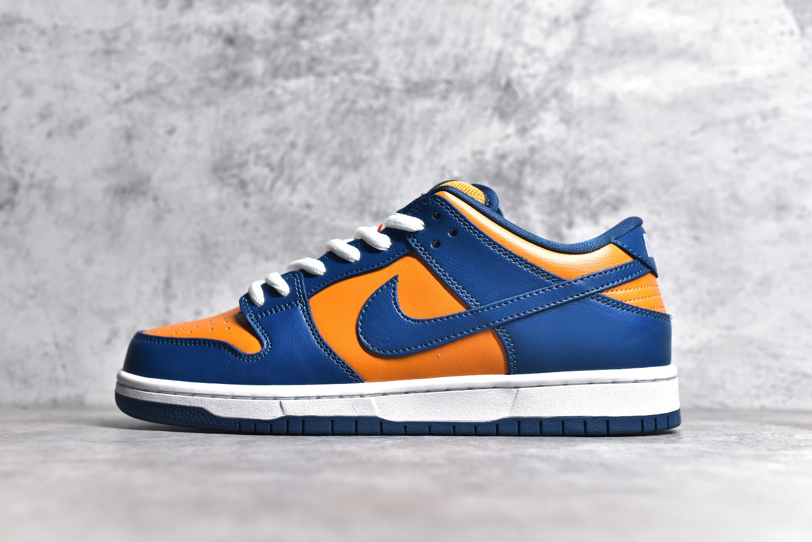 NIKE SB DUNK LOW SUNSET FRENCH BLUE 304292-704