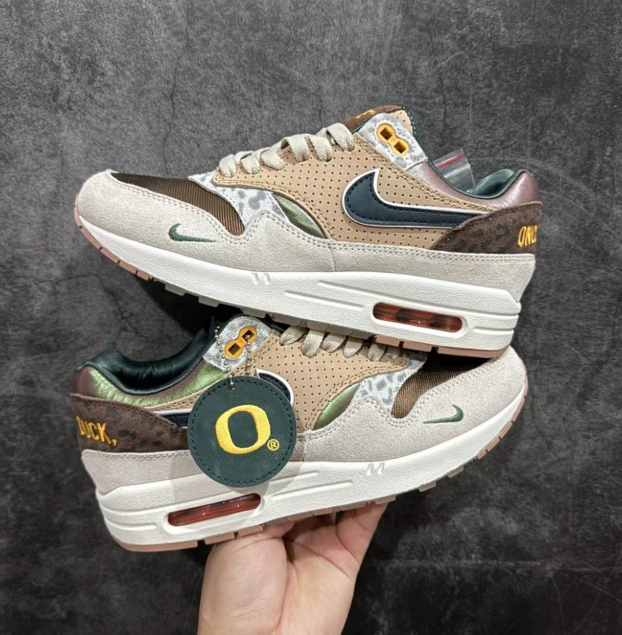 Division St. x Nike Air Max 1 '87 Premium University of Oregon PE