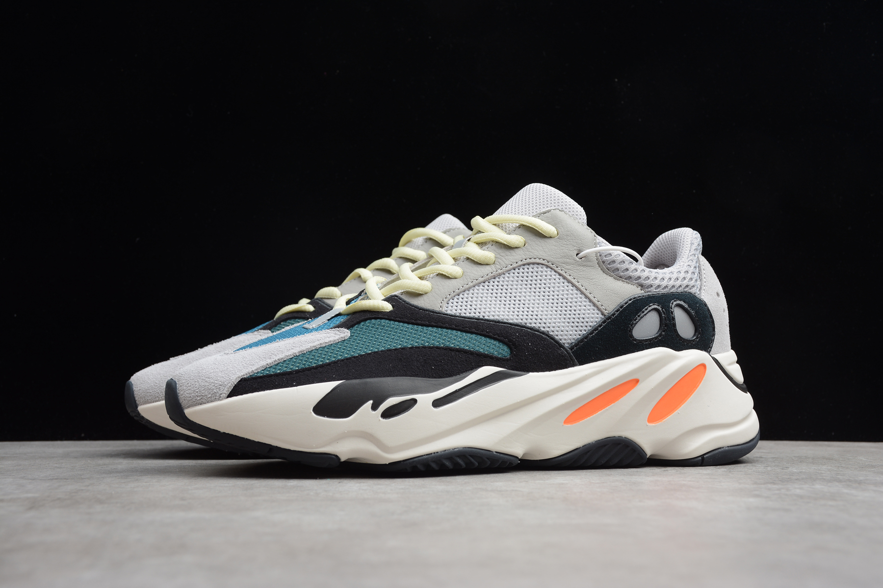Kanye West x Yeezy Runner Boost 700 Black Green B75571
