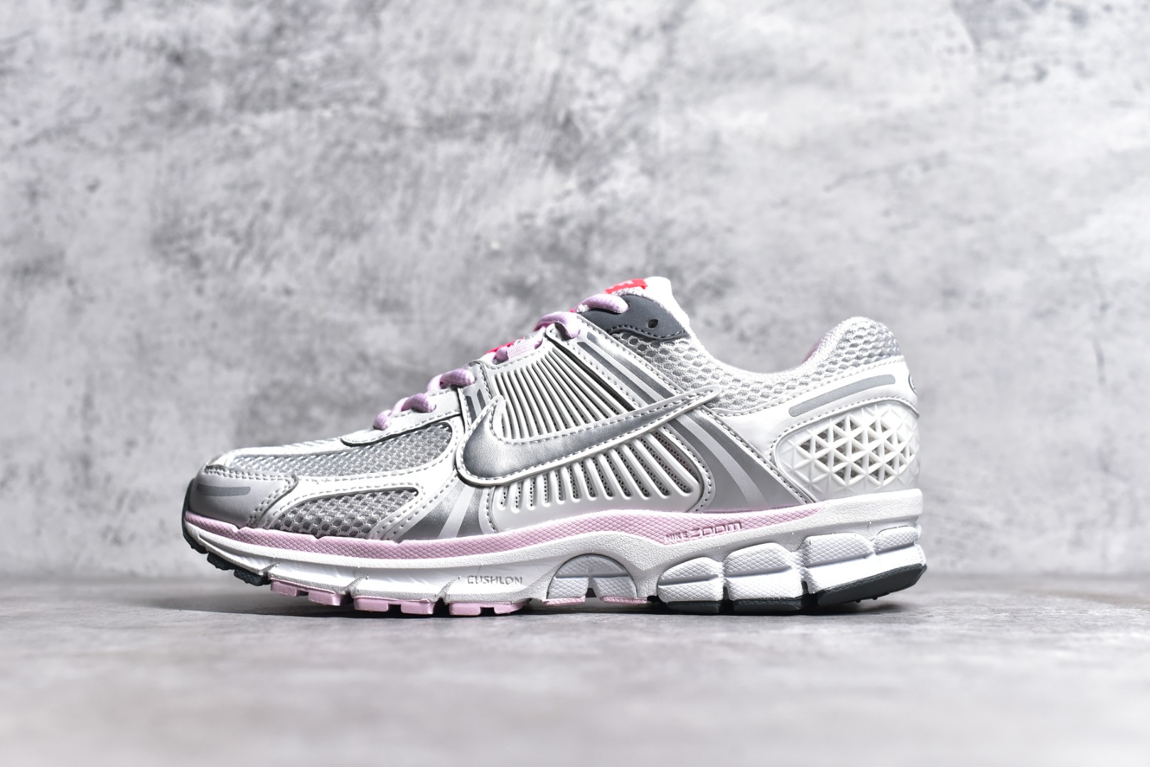 NIKE ZOOM VOMERO 5 520 PACK WHITE PINK FN3695-001